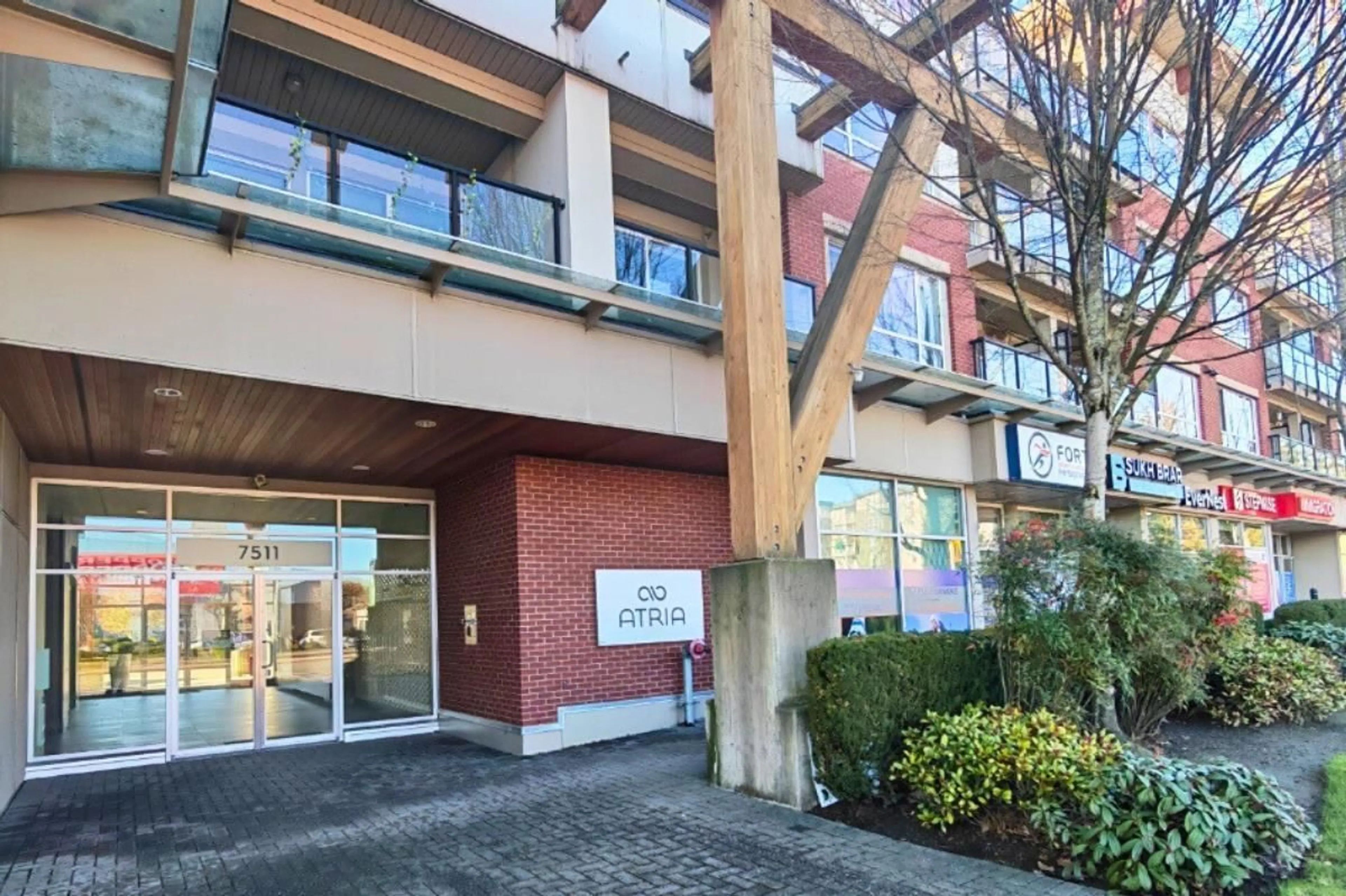 Indoor foyer for 319 - 7511 120 STREET, Delta British Columbia V4C0C1