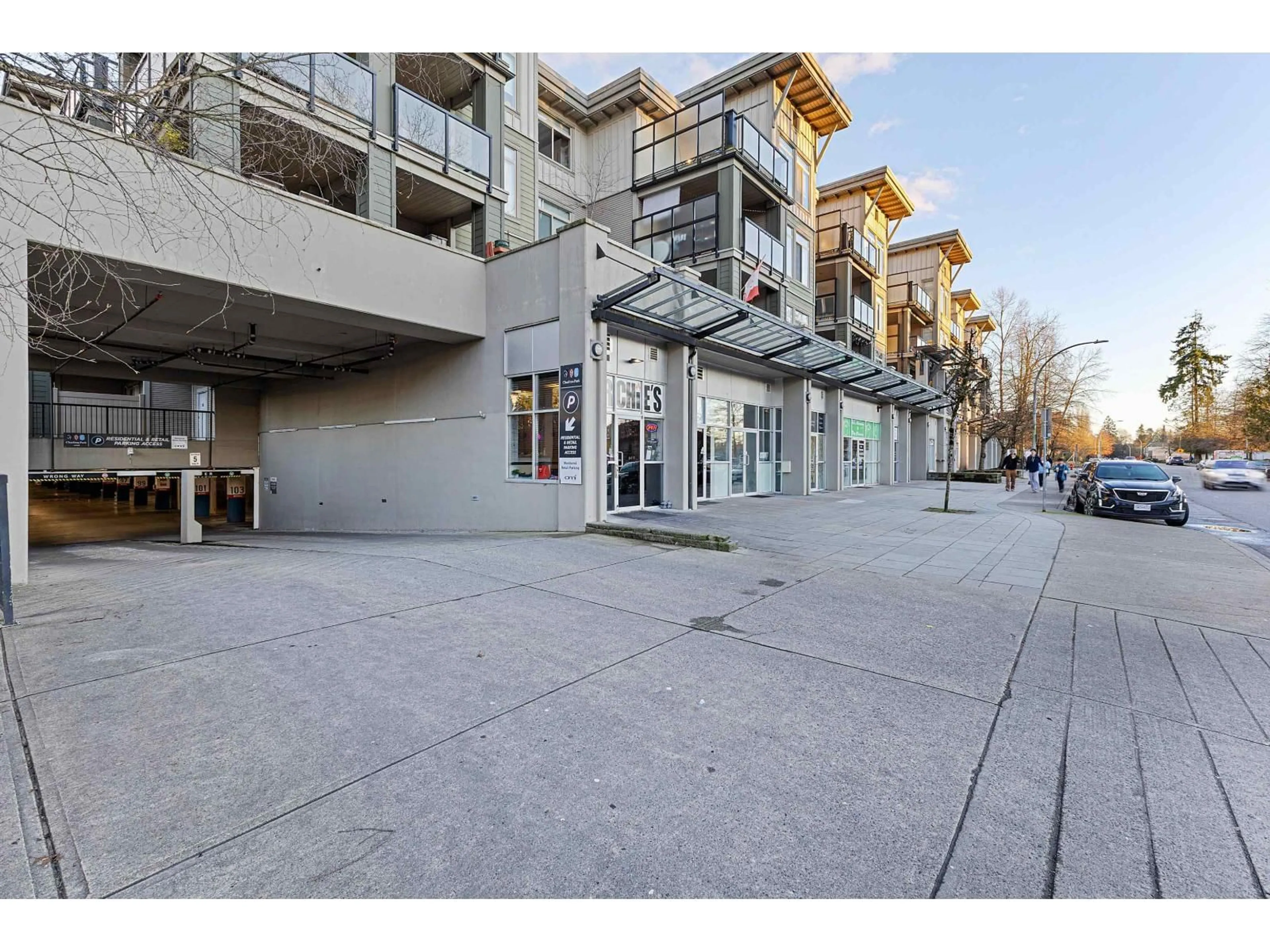 Unknown for 318 - 10180 153 STREET, Surrey British Columbia V3R0B5