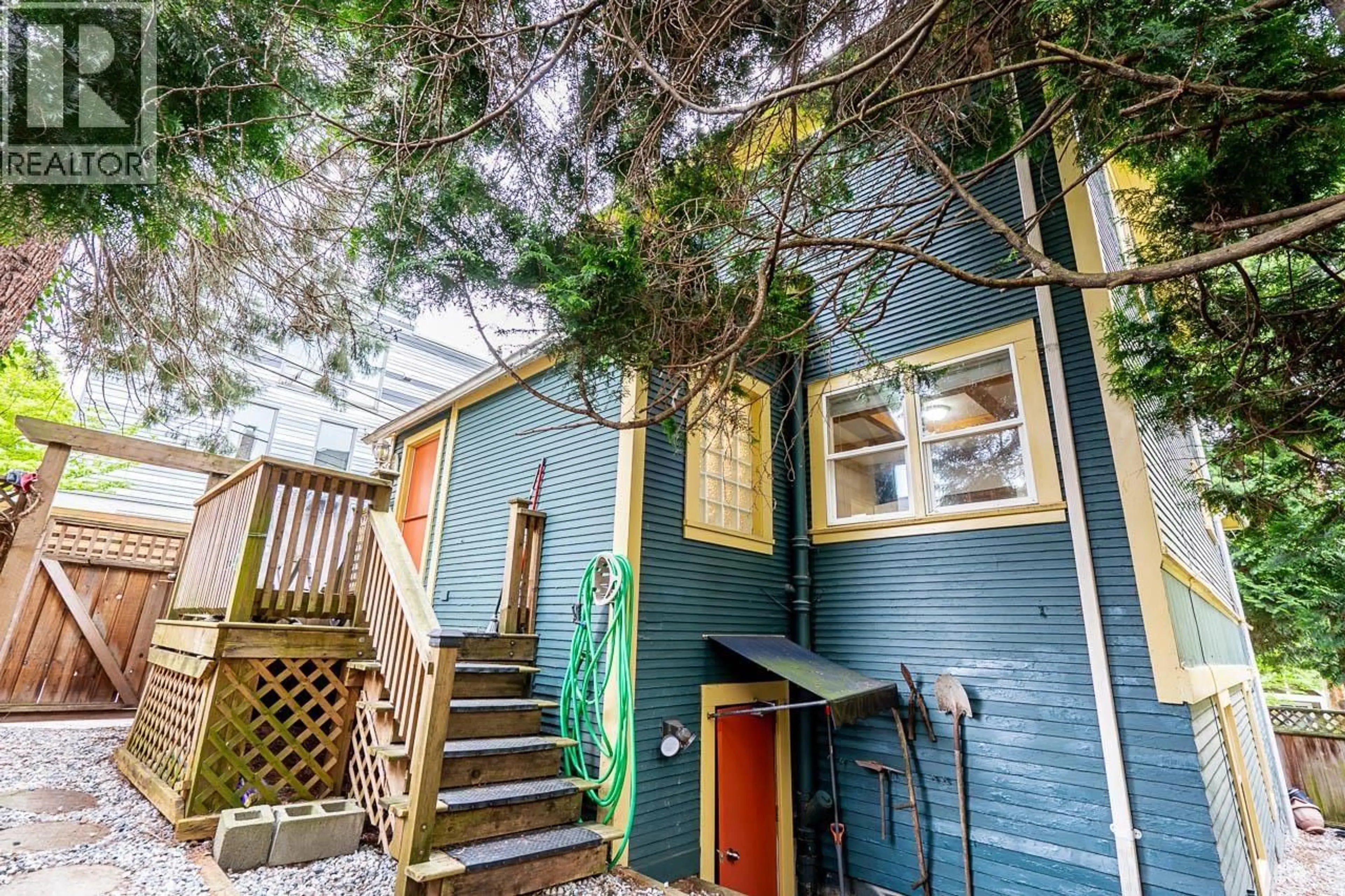 Patio, street for 1620 MCLEAN DRIVE, Vancouver British Columbia V5L3P3