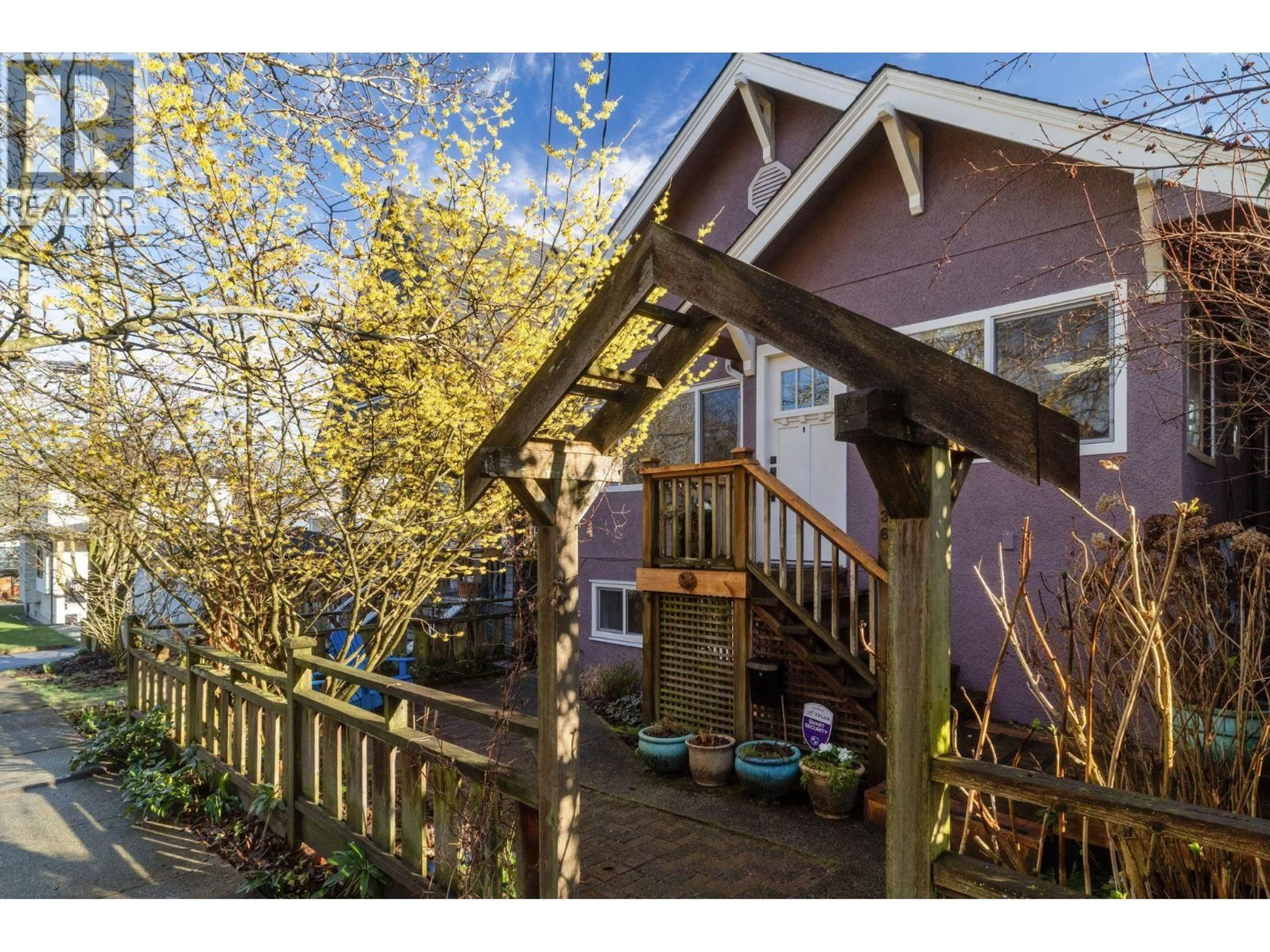 Patio, street for 936 SEMLIN DRIVE, Vancouver British Columbia V5L4J8