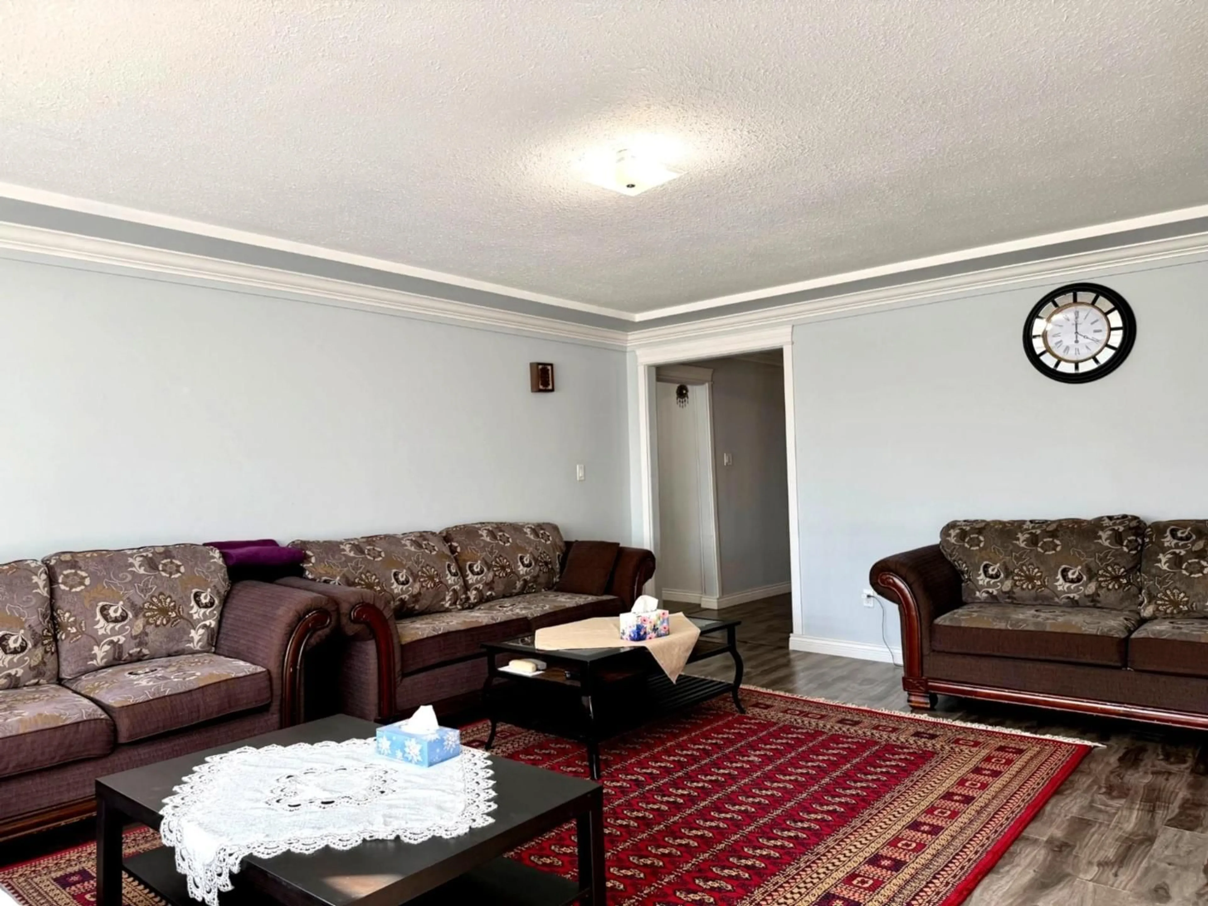 Living room with furniture, unknown for 13443 91 AVENUE, Surrey British Columbia V3V1E3