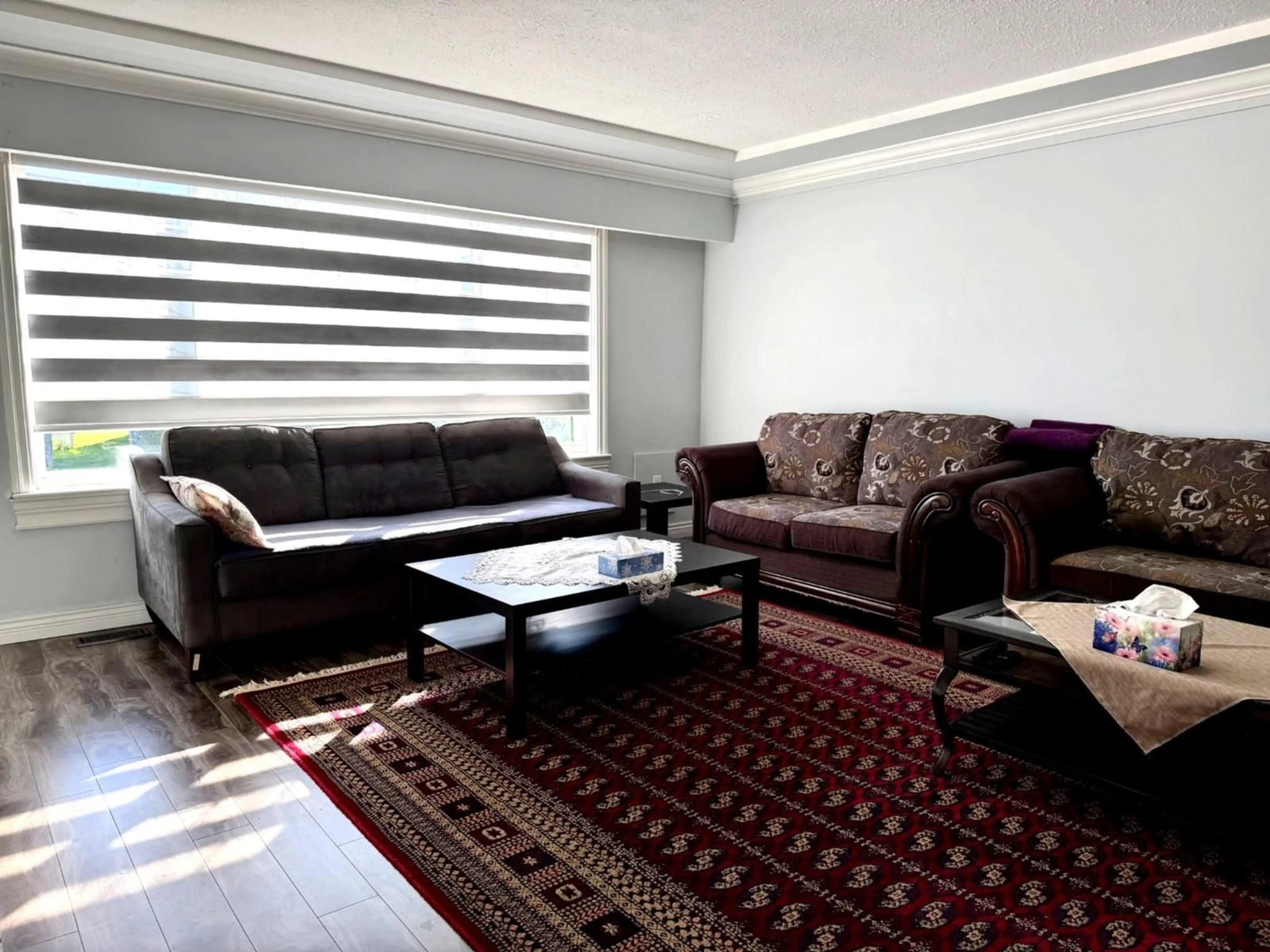 Living room with furniture, unknown for 13443 91 AVENUE, Surrey British Columbia V3V1E3