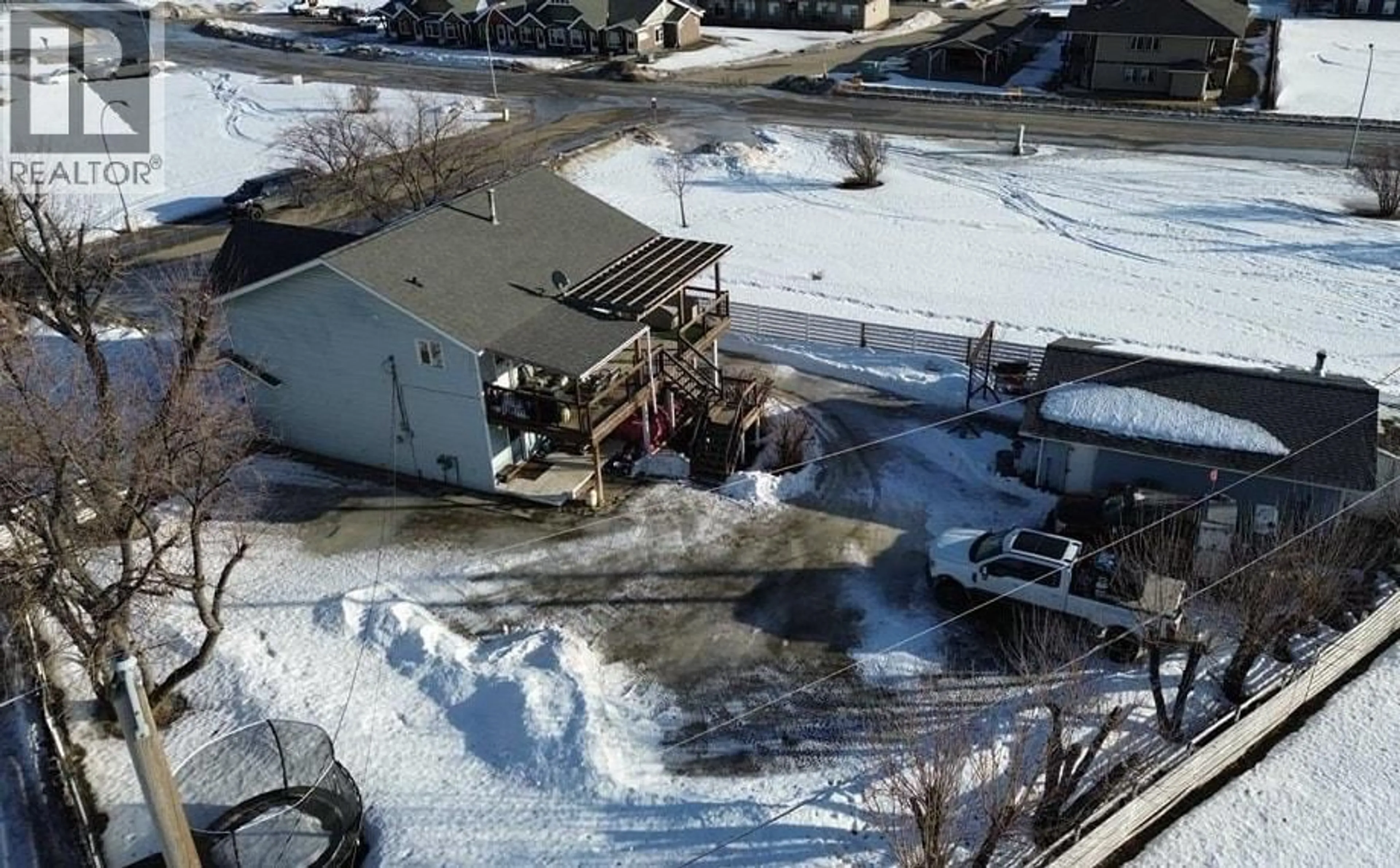 A pic from outside/outdoor area/front of a property/back of a property/a pic from drone, unknown for 9840 97 STREET, Taylor British Columbia V0C2K0