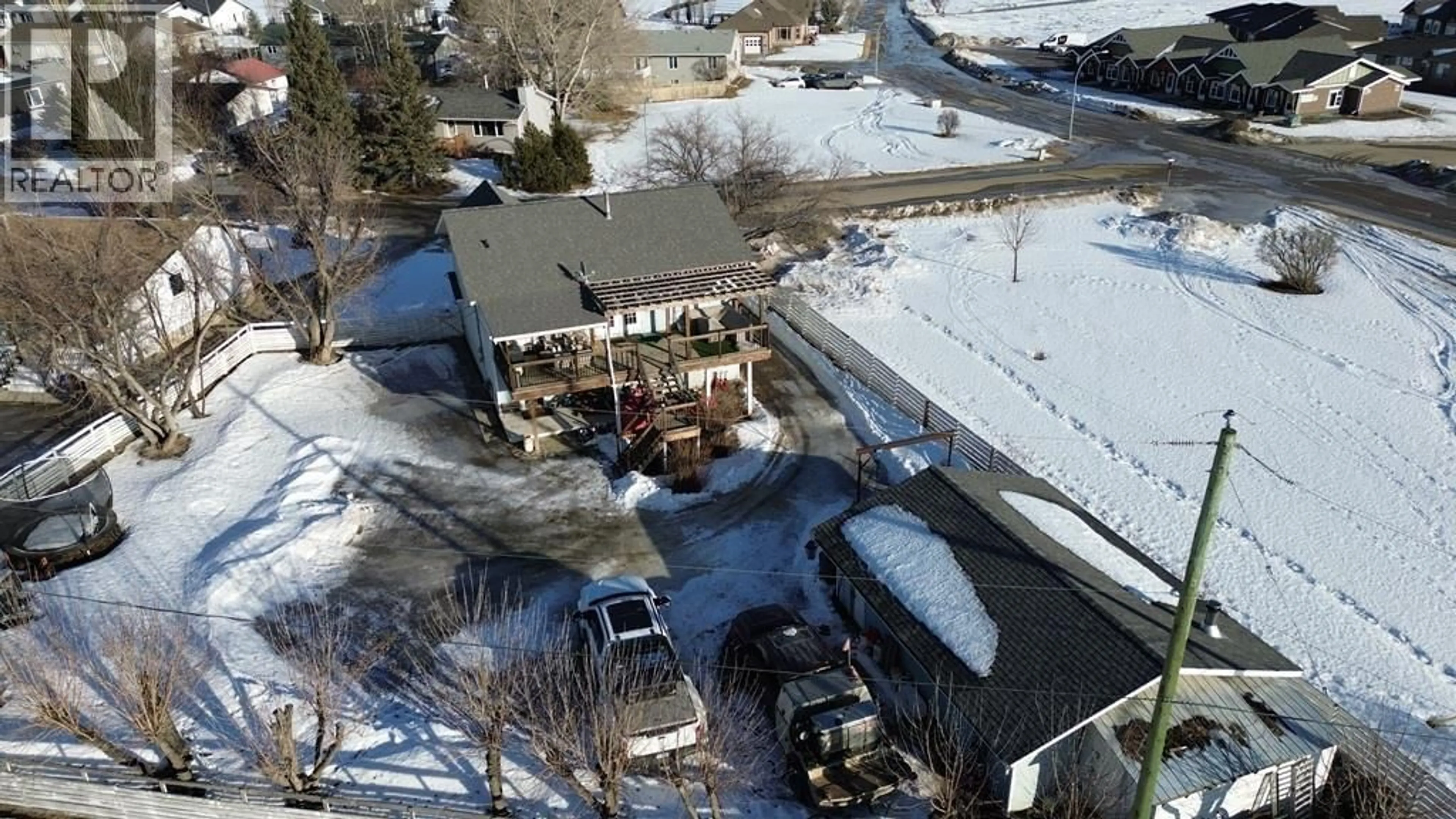 A pic from outside/outdoor area/front of a property/back of a property/a pic from drone, street for 9840 97 STREET, Taylor British Columbia V0C2K0