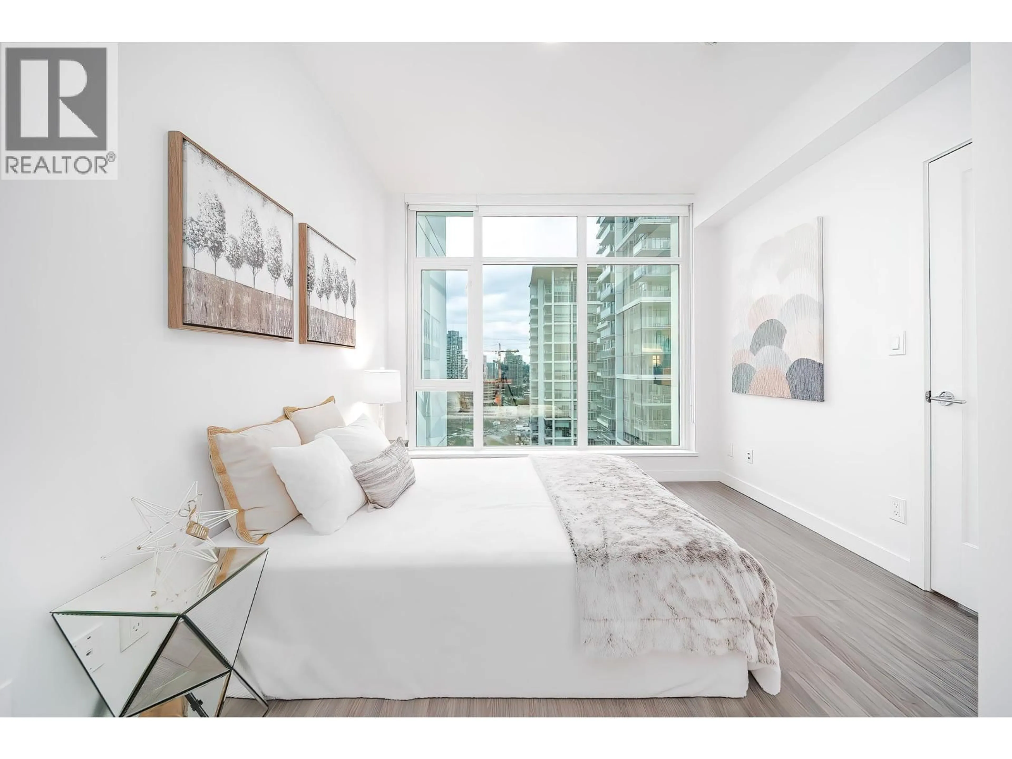 Bedroom with bed, unknown for 1701 - 2288 ALPHA AVENUE, Burnaby British Columbia V5C0L9