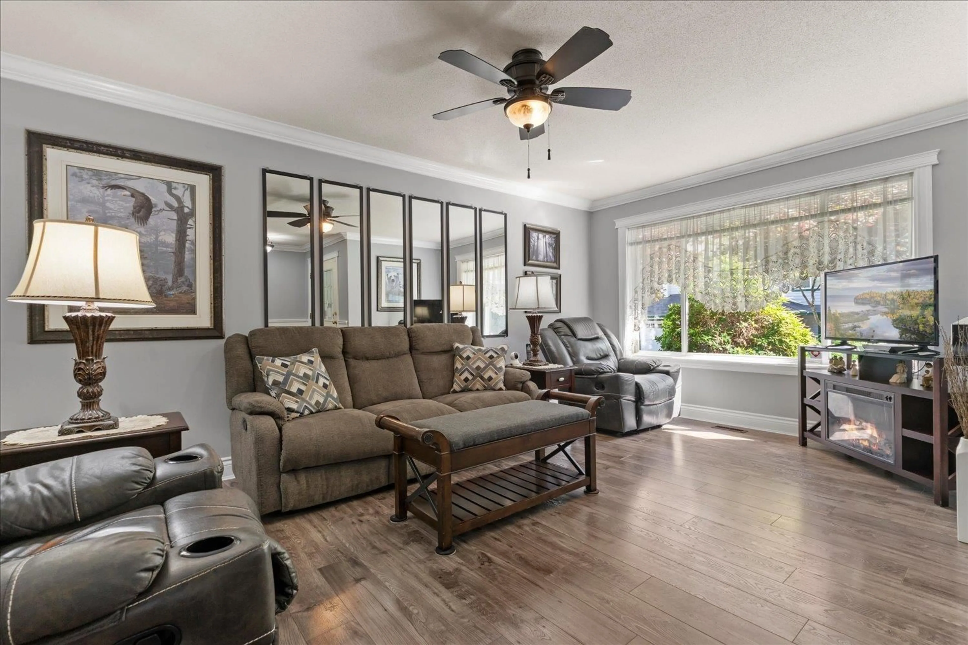 Living room with furniture, unknown for 35 - 34250 HAZELWOOD AVENUE, Abbotsford British Columbia V2S7L4