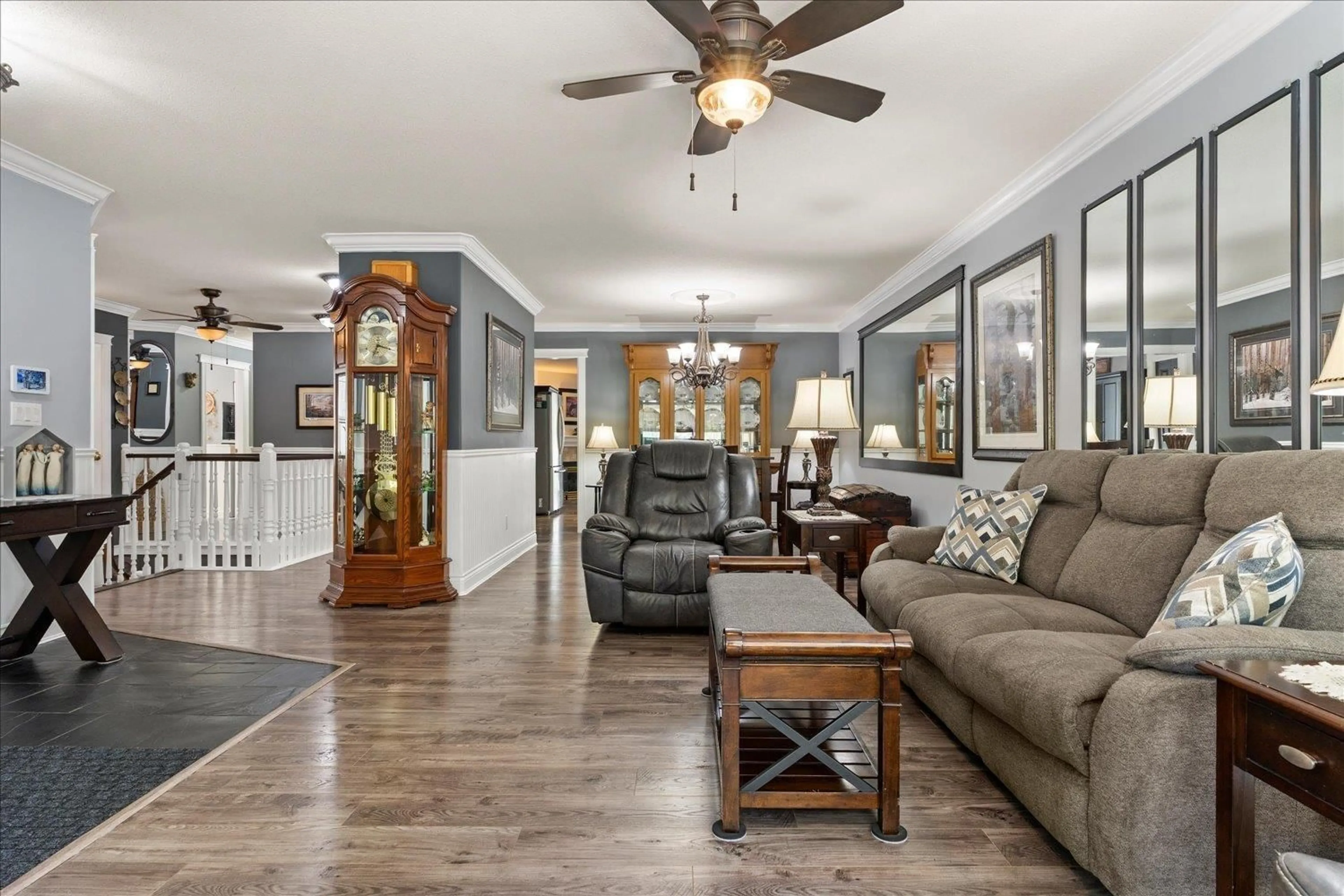 Living room with furniture, unknown for 35 - 34250 HAZELWOOD AVENUE, Abbotsford British Columbia V2S7L4