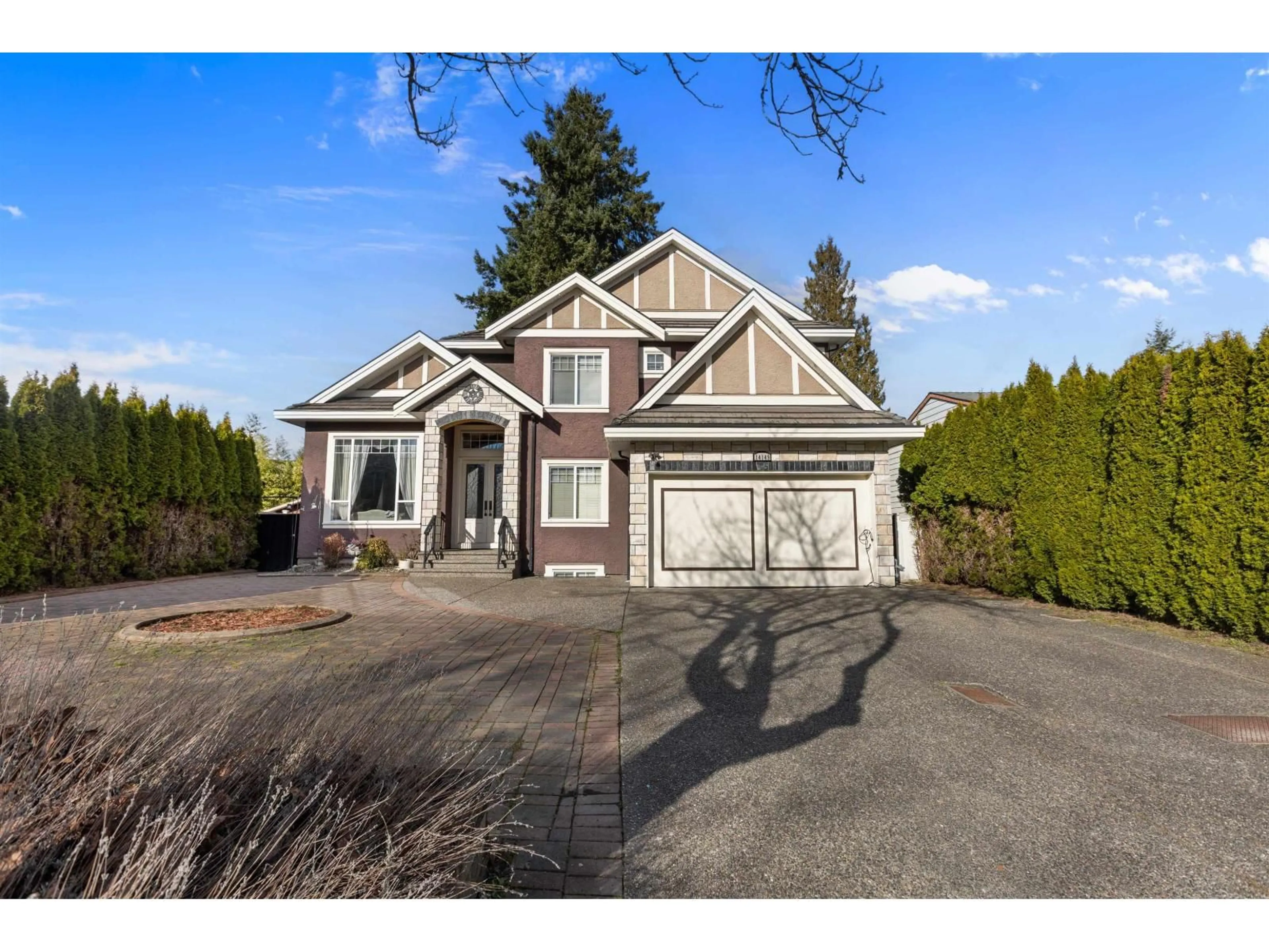 Home with vinyl exterior material, street for 14149 76 AVENUE, Surrey British Columbia V3W6K7