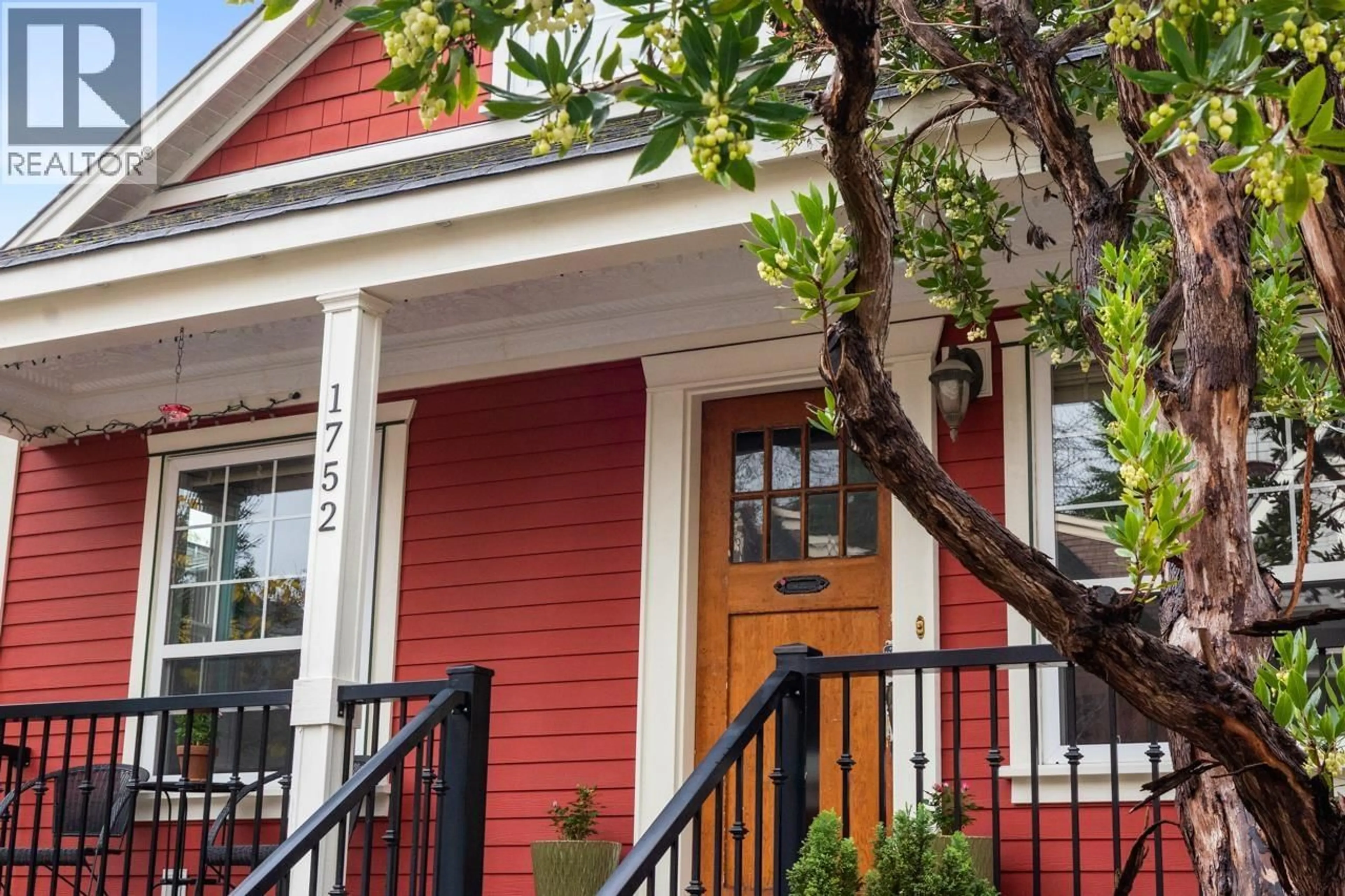 Unknown for 1752 4TH AVENUE, Vancouver British Columbia V5N1K1