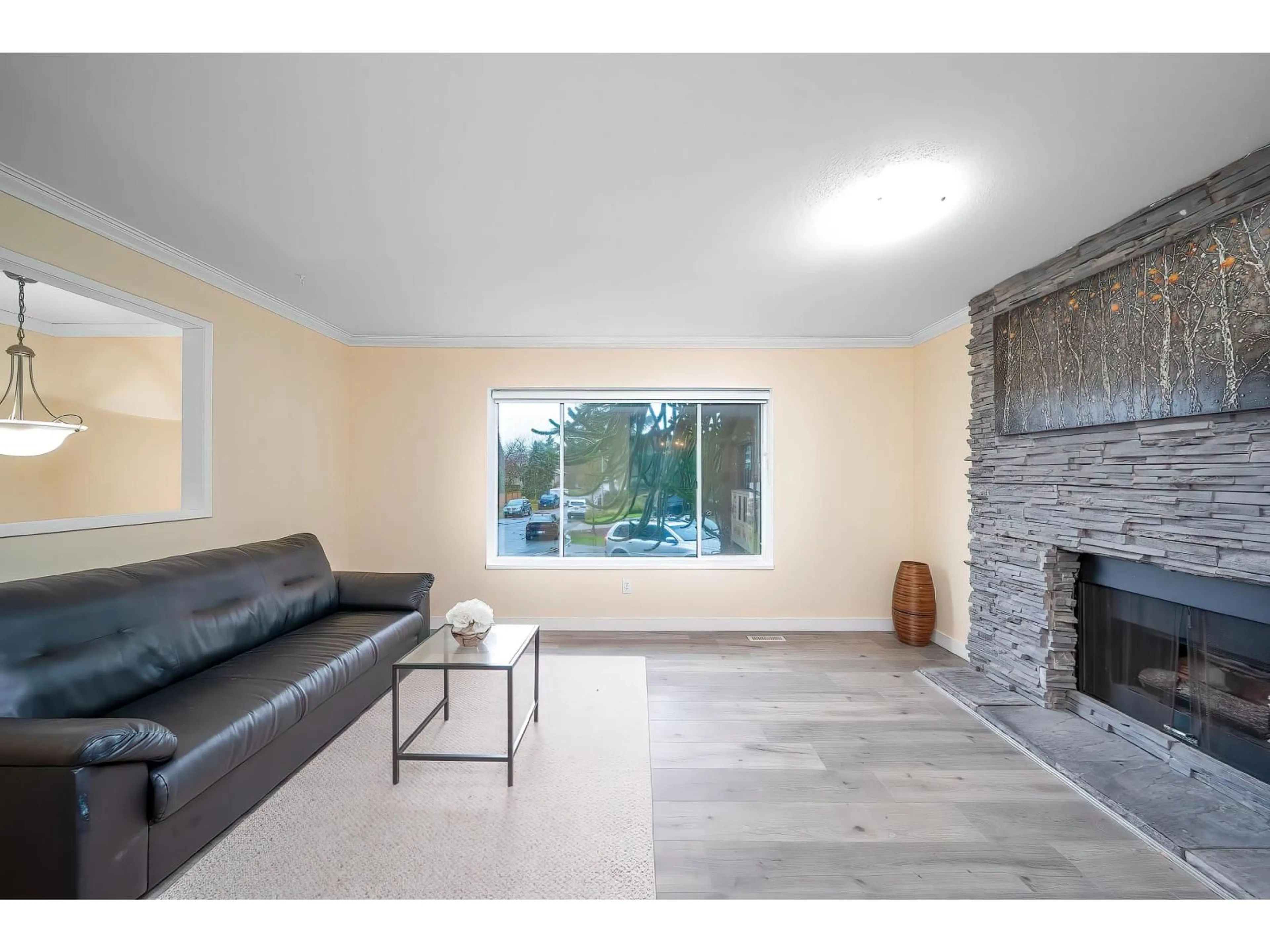 Living room with furniture, ceramic/tile floor for 10123 158A STREET, Surrey British Columbia V4N2P8
