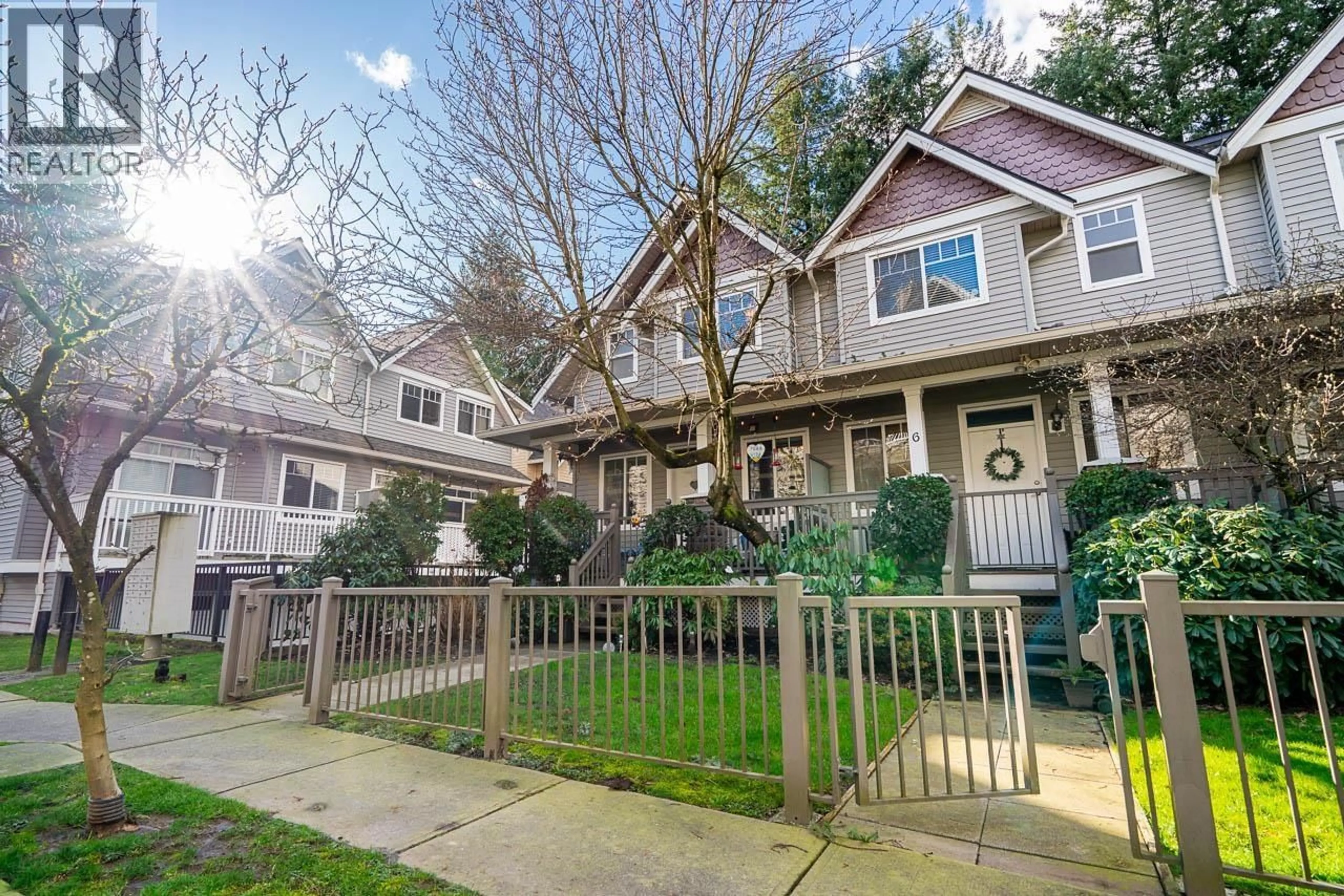 Unknown for 5 - 19063 MCMYN ROAD, Pitt Meadows British Columbia V3Y2W5