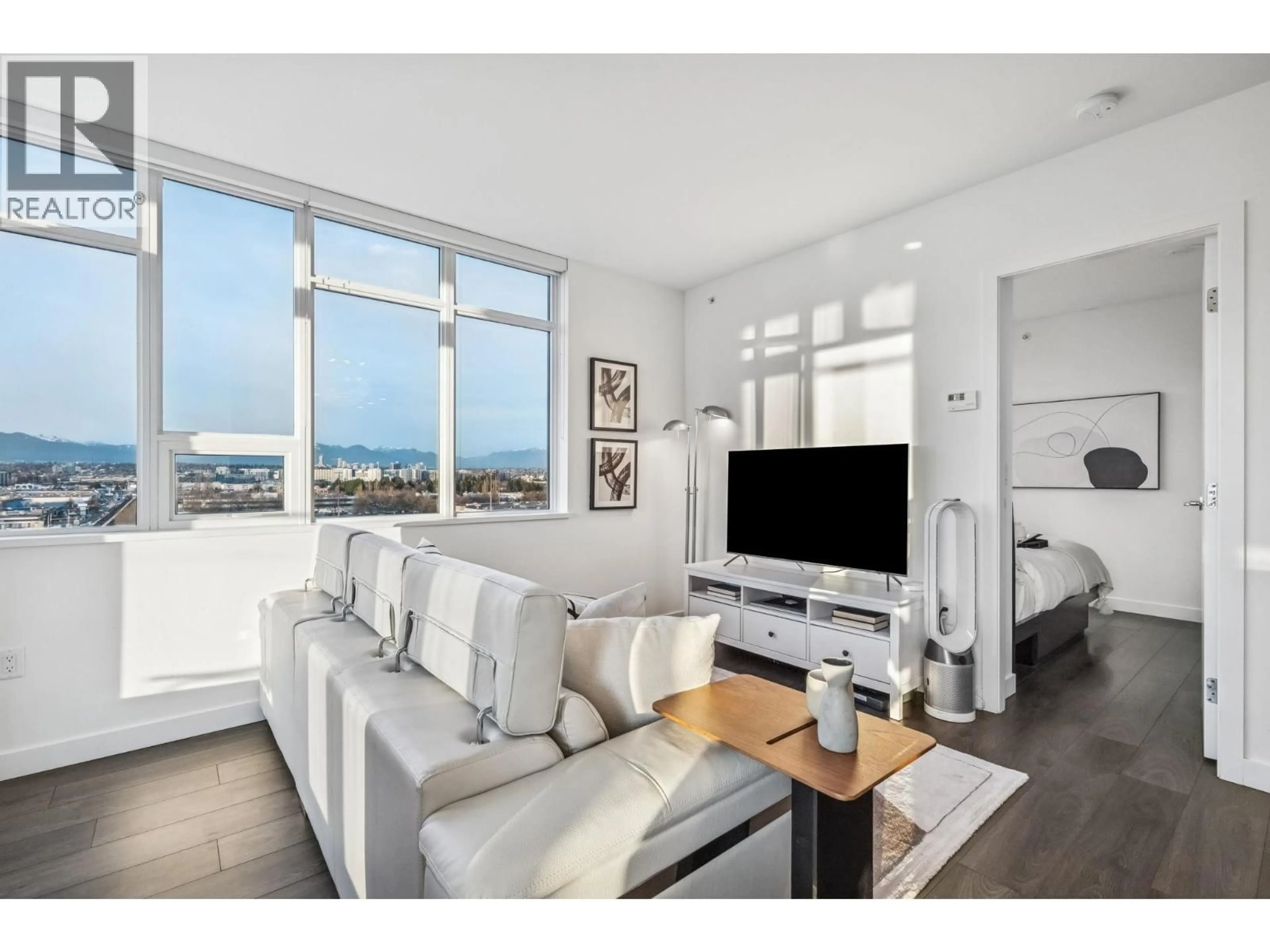 Living room with furniture, unknown for 1209 - 5580 NO. 3 ROAD, Richmond British Columbia V6X0R8