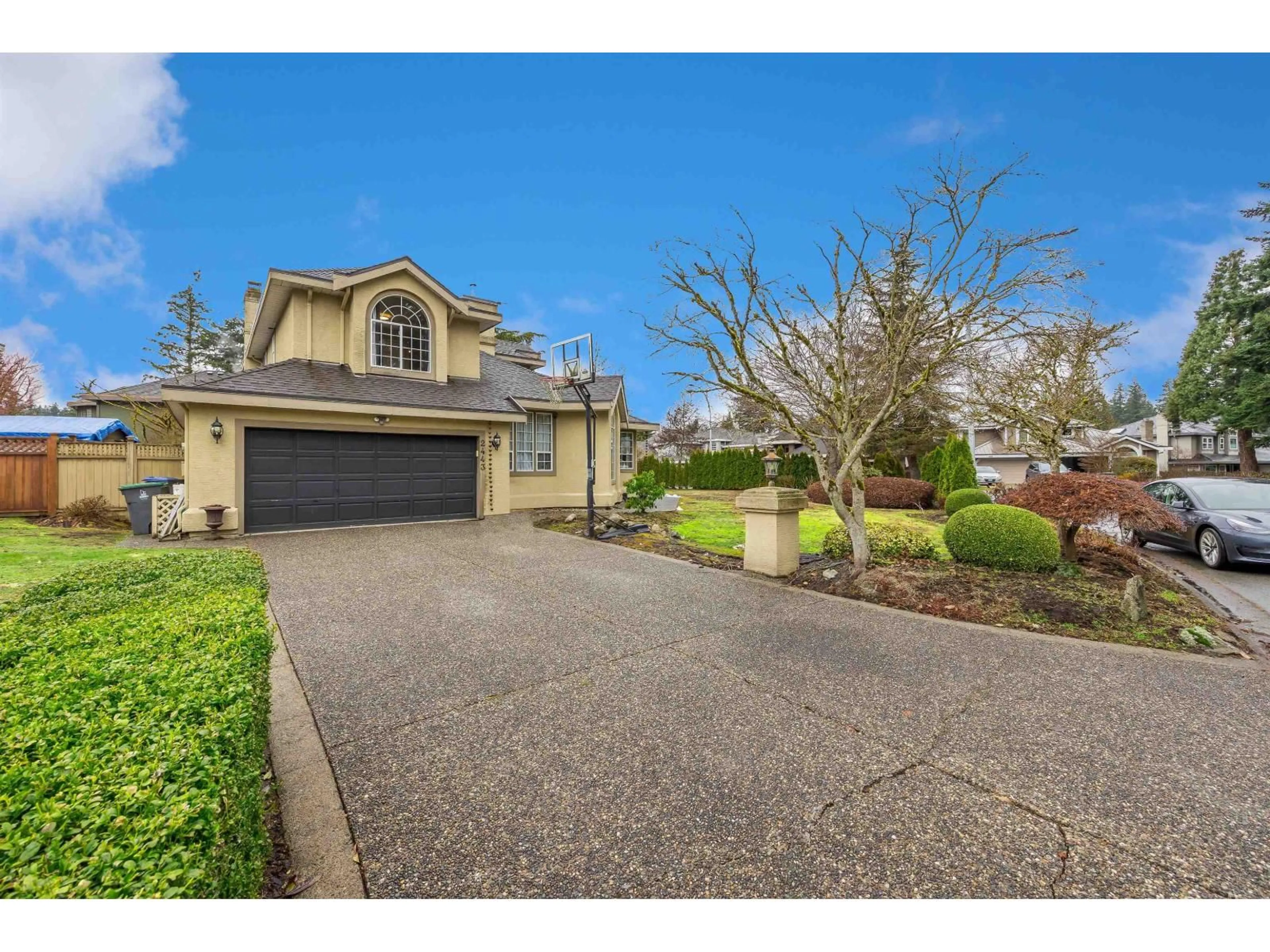 A pic from outside/outdoor area/front of a property/back of a property/a pic from drone, street for 2443 150 STREET, Surrey British Columbia V4P1N9