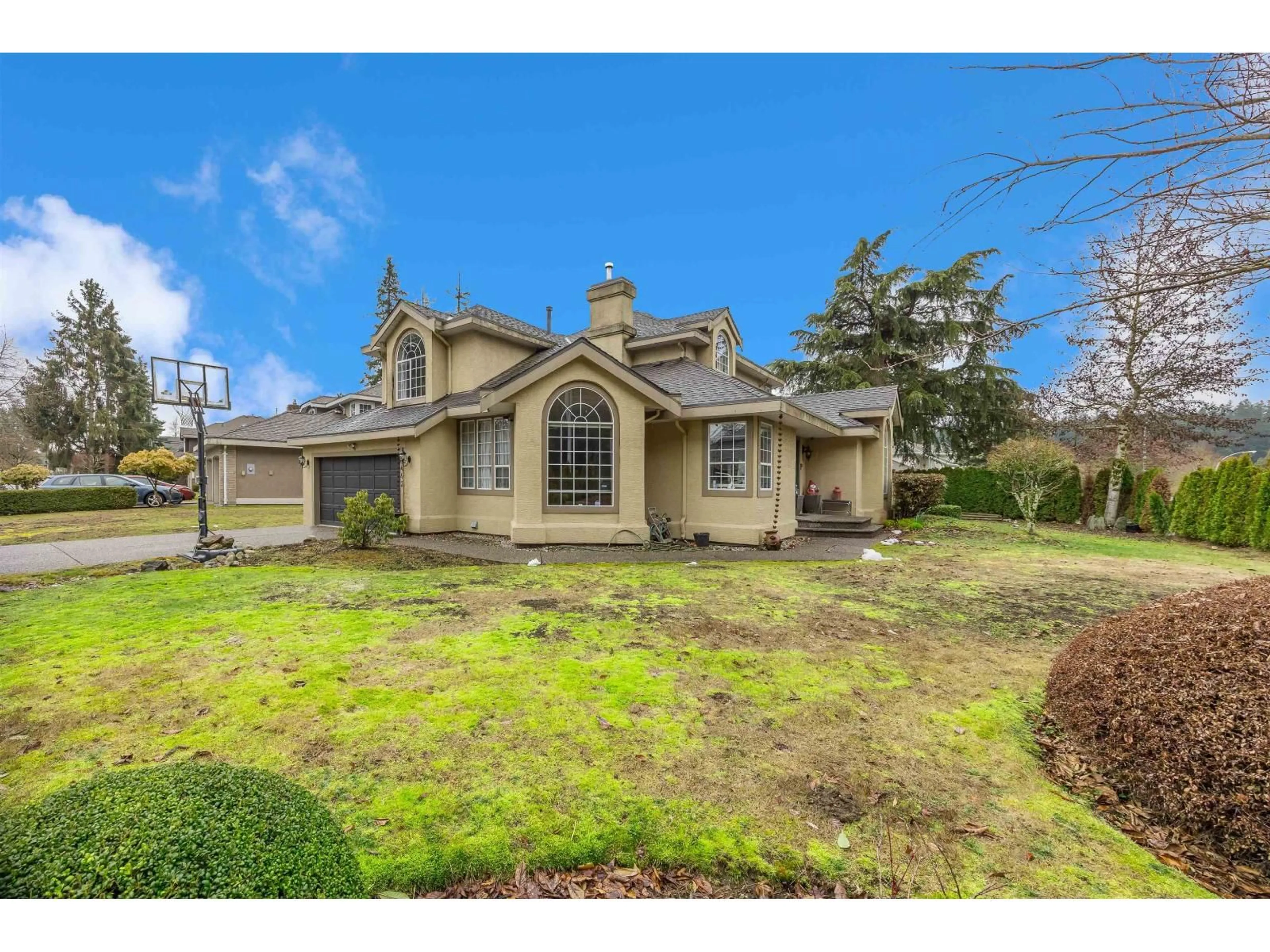 A pic from outside/outdoor area/front of a property/back of a property/a pic from drone, street for 2443 150 STREET, Surrey British Columbia V4P1N9