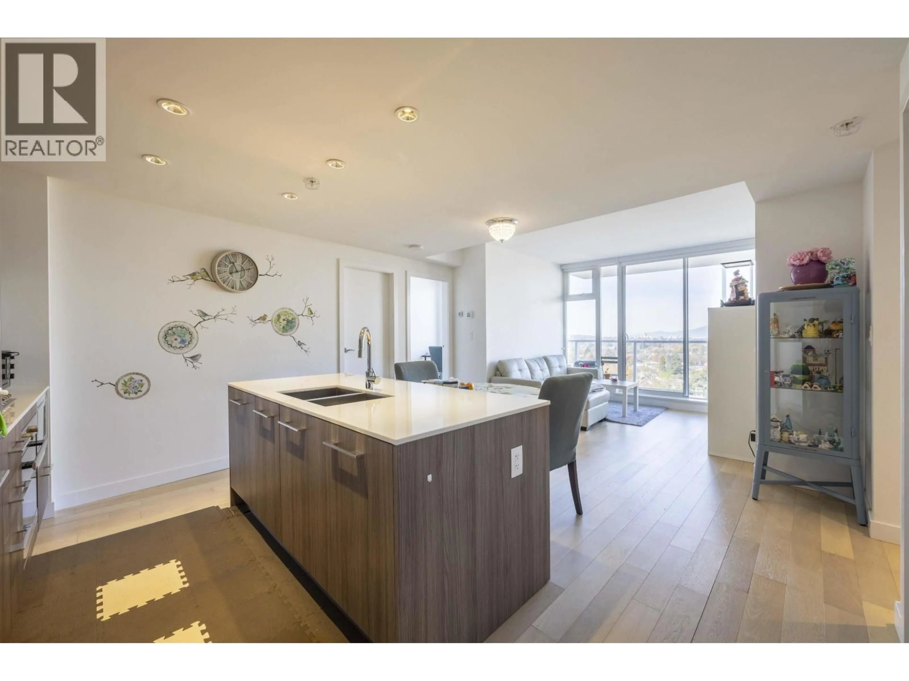 Open concept kitchen, unknown for 1505 - 4638 GLADSTONE STREET, Vancouver British Columbia V5N0G5