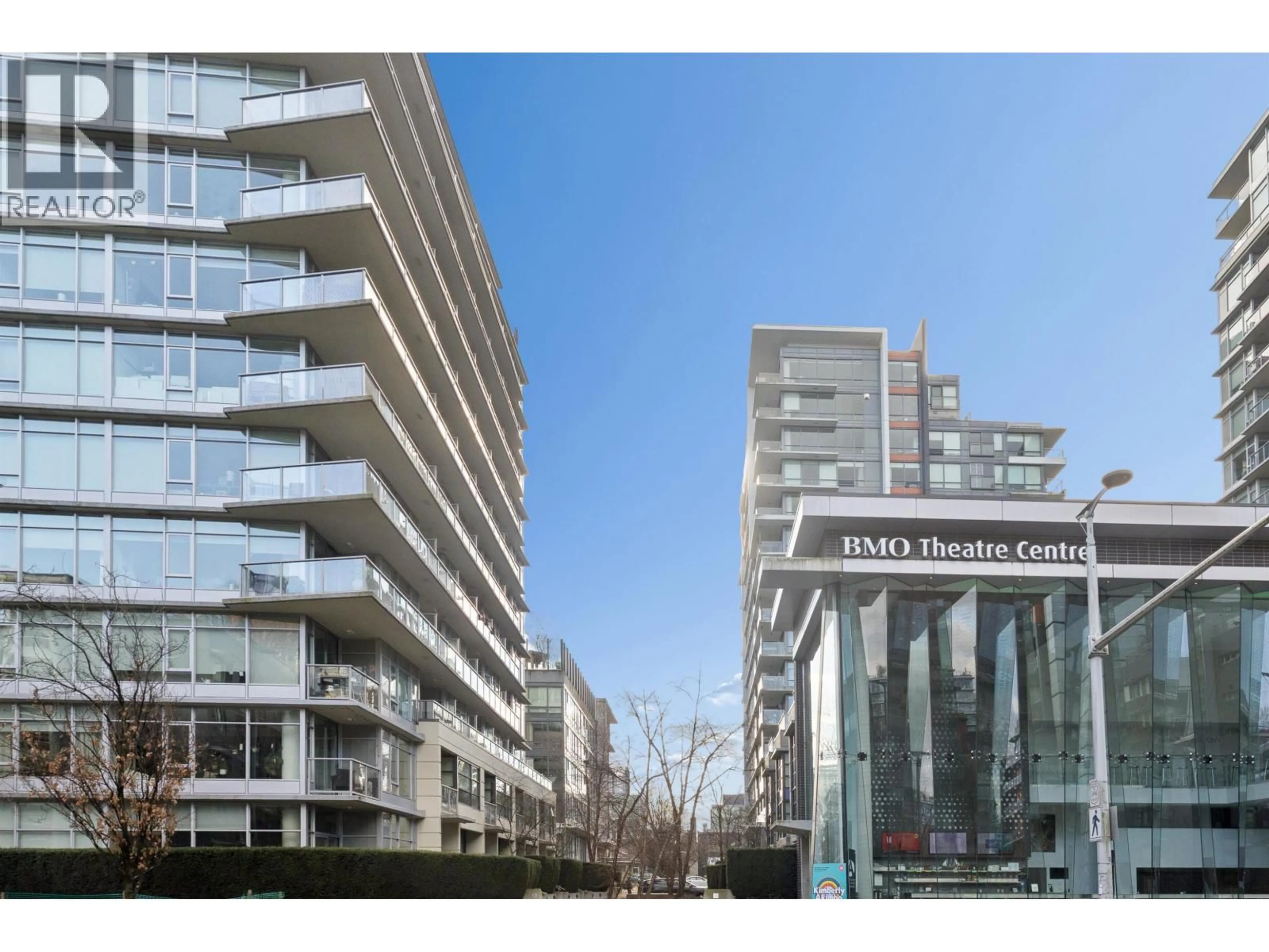 Blurry image for 156 1ST AVENUE, Vancouver British Columbia V5Y0H6
