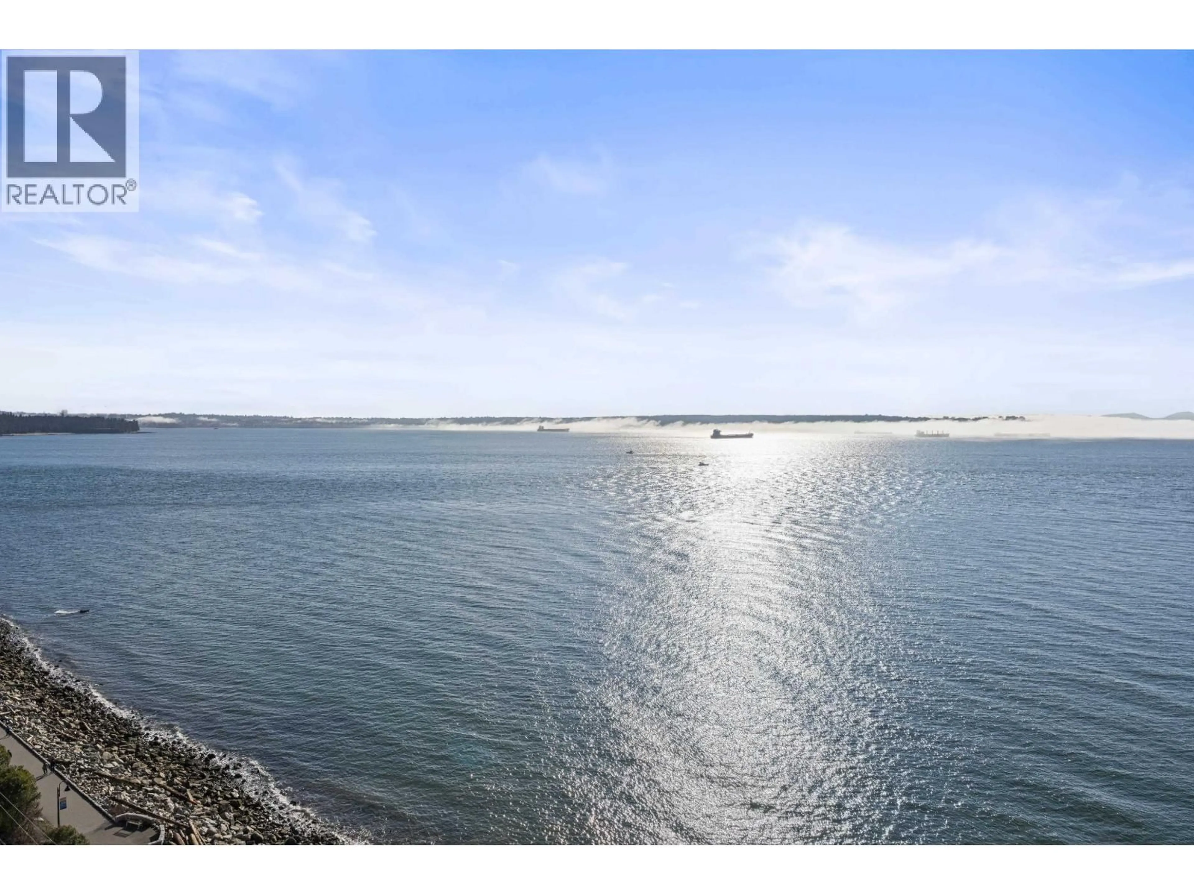 Blurry image for 11 - 2250 BELLEVUE AVENUE, West Vancouver British Columbia V7V1C6