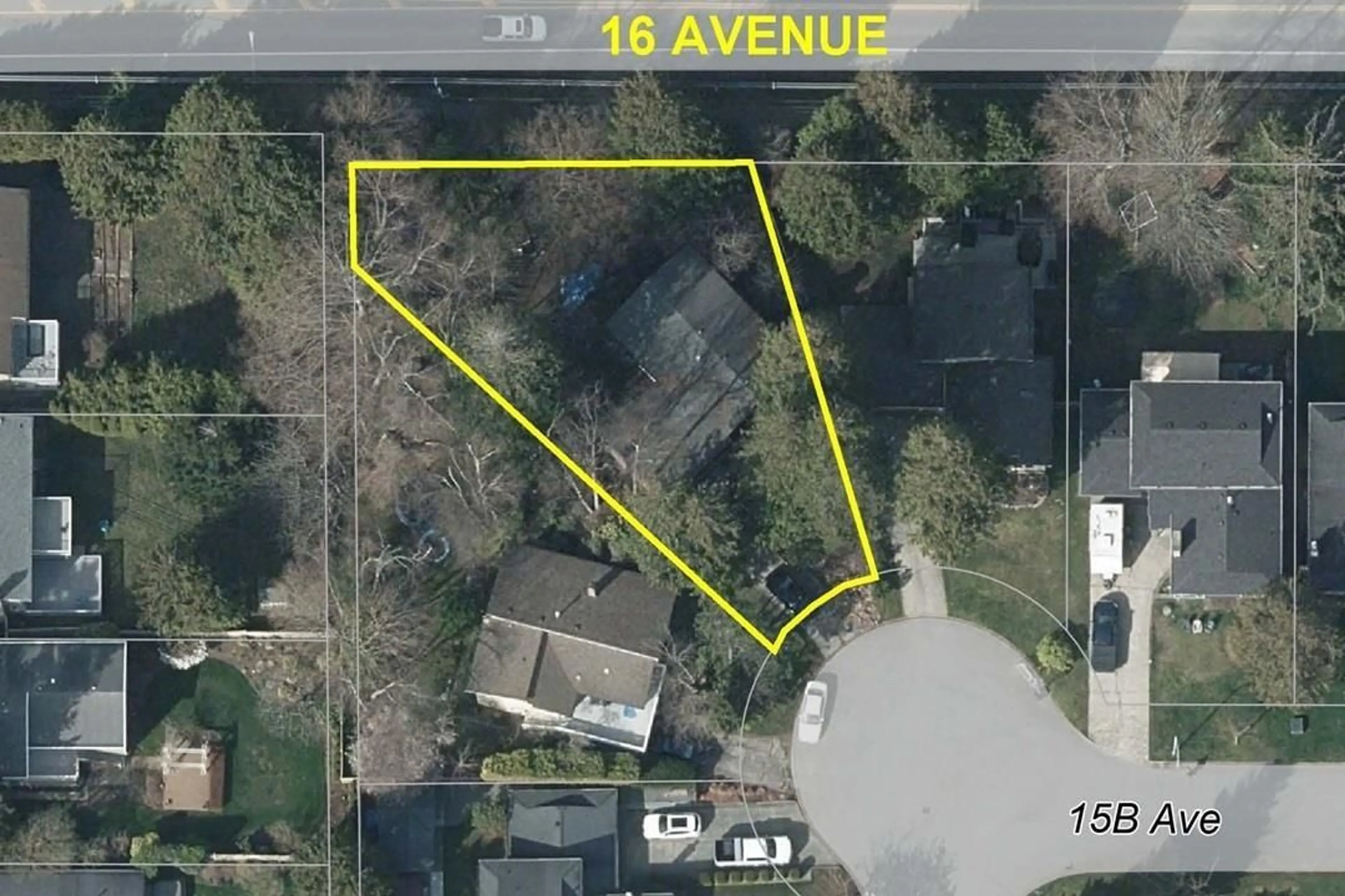 A pic from outside/outdoor area/front of a property/back of a property/a pic from drone, street for 13317 15B AVENUE, Surrey British Columbia V4A6C8