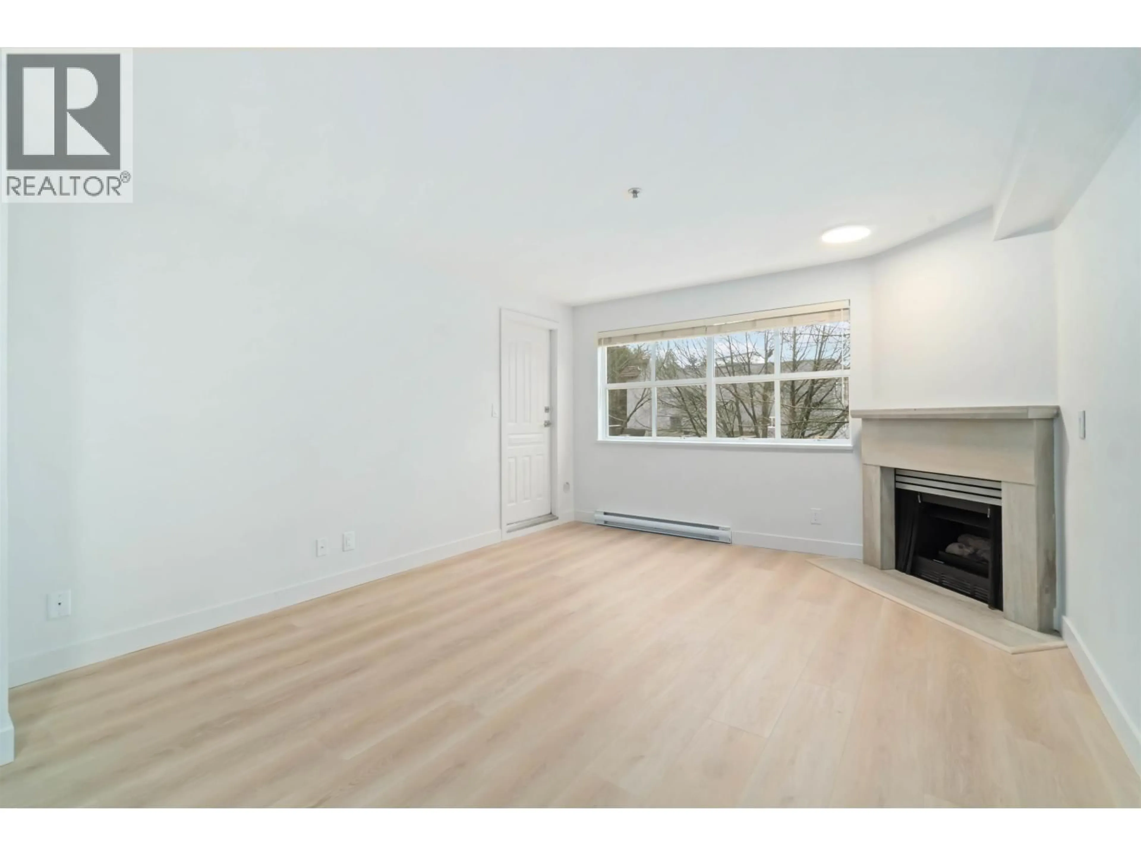 A pic of a room for 307 - 2928 COMMERCIAL DRIVE, Vancouver British Columbia V5N4C9