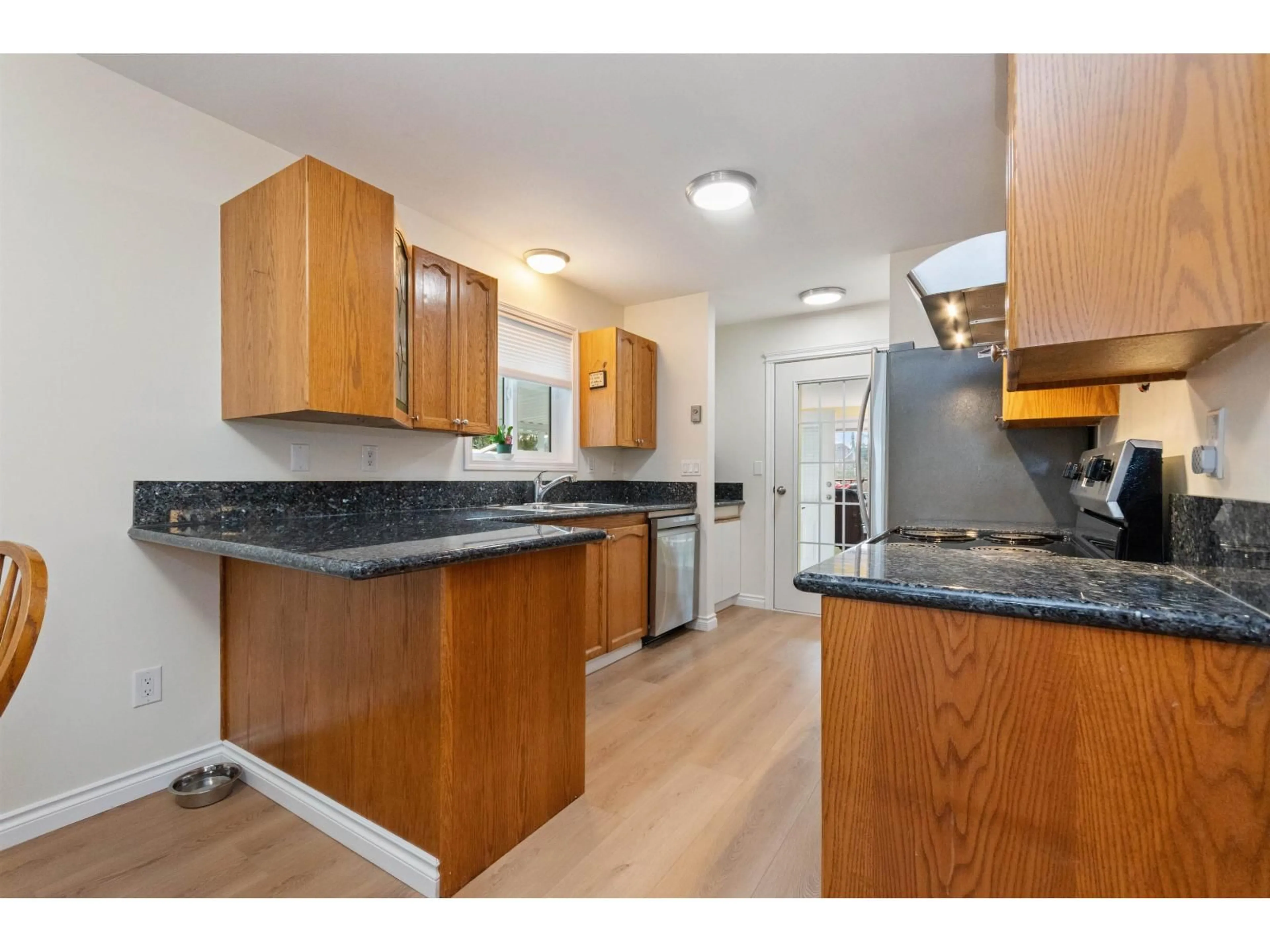 Standard kitchen, unknown for 178 - 9055 ASHWELL DRIVE, Chilliwack British Columbia V2P7S6