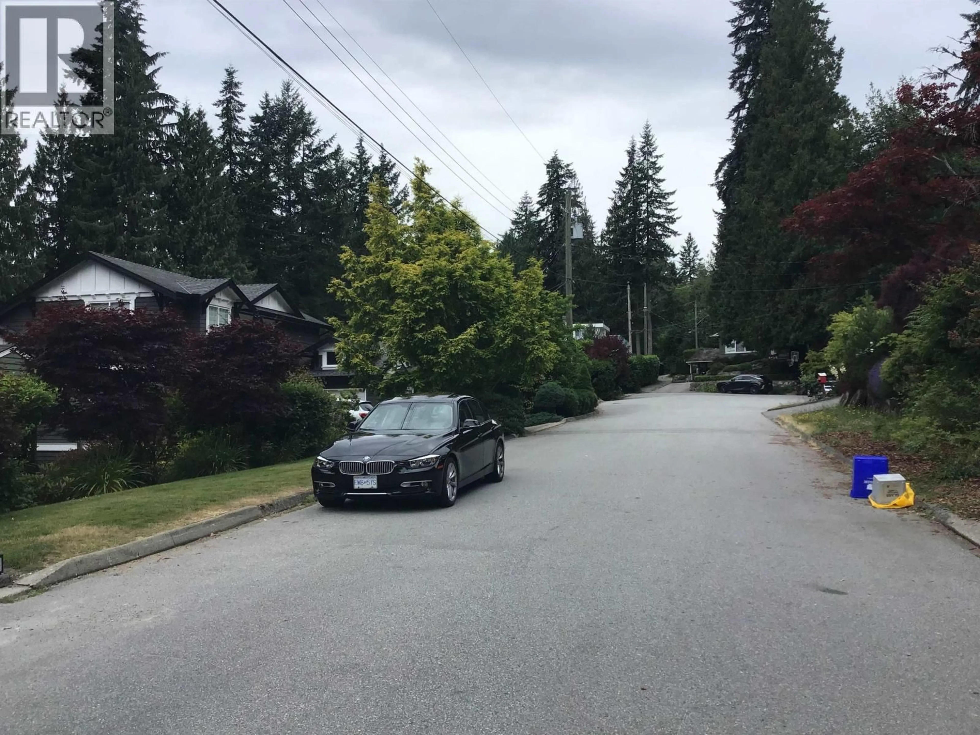Blurry image for 528 GREENWAY AVENUE, North Vancouver British Columbia V7N3C8