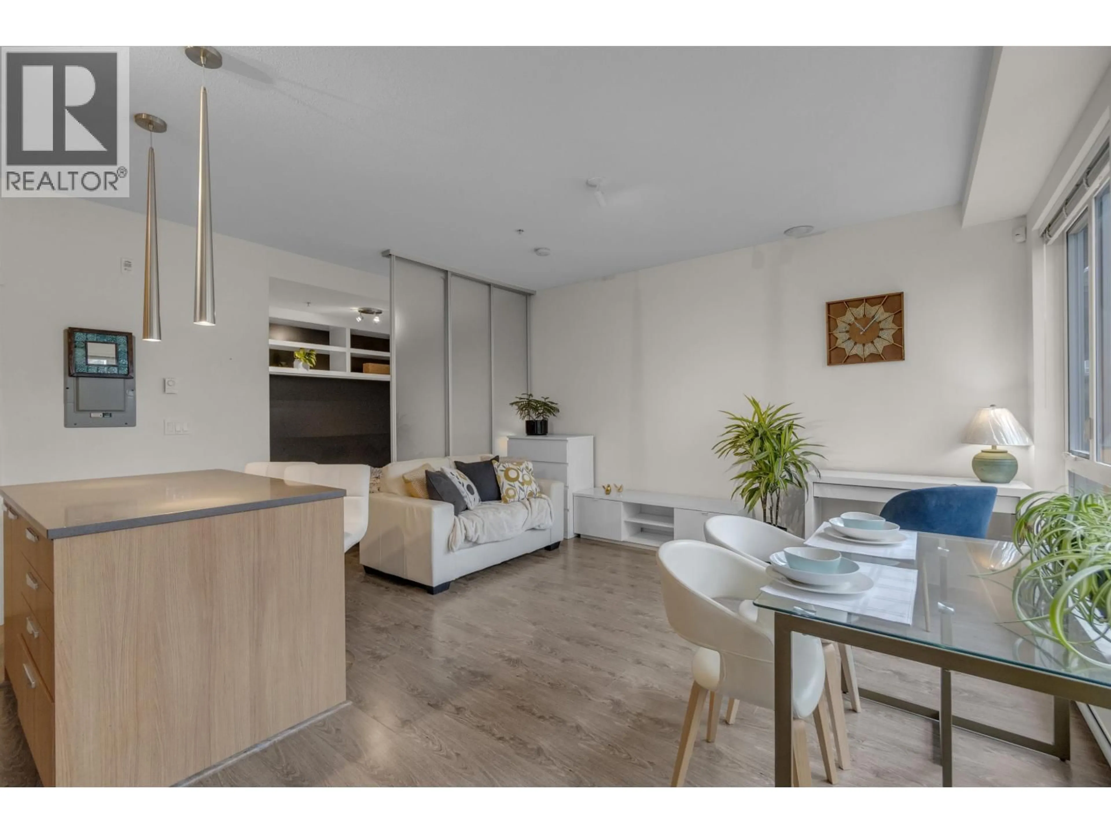 Unknown for 103 - 735 15TH STREET, North Vancouver British Columbia V7M0B8