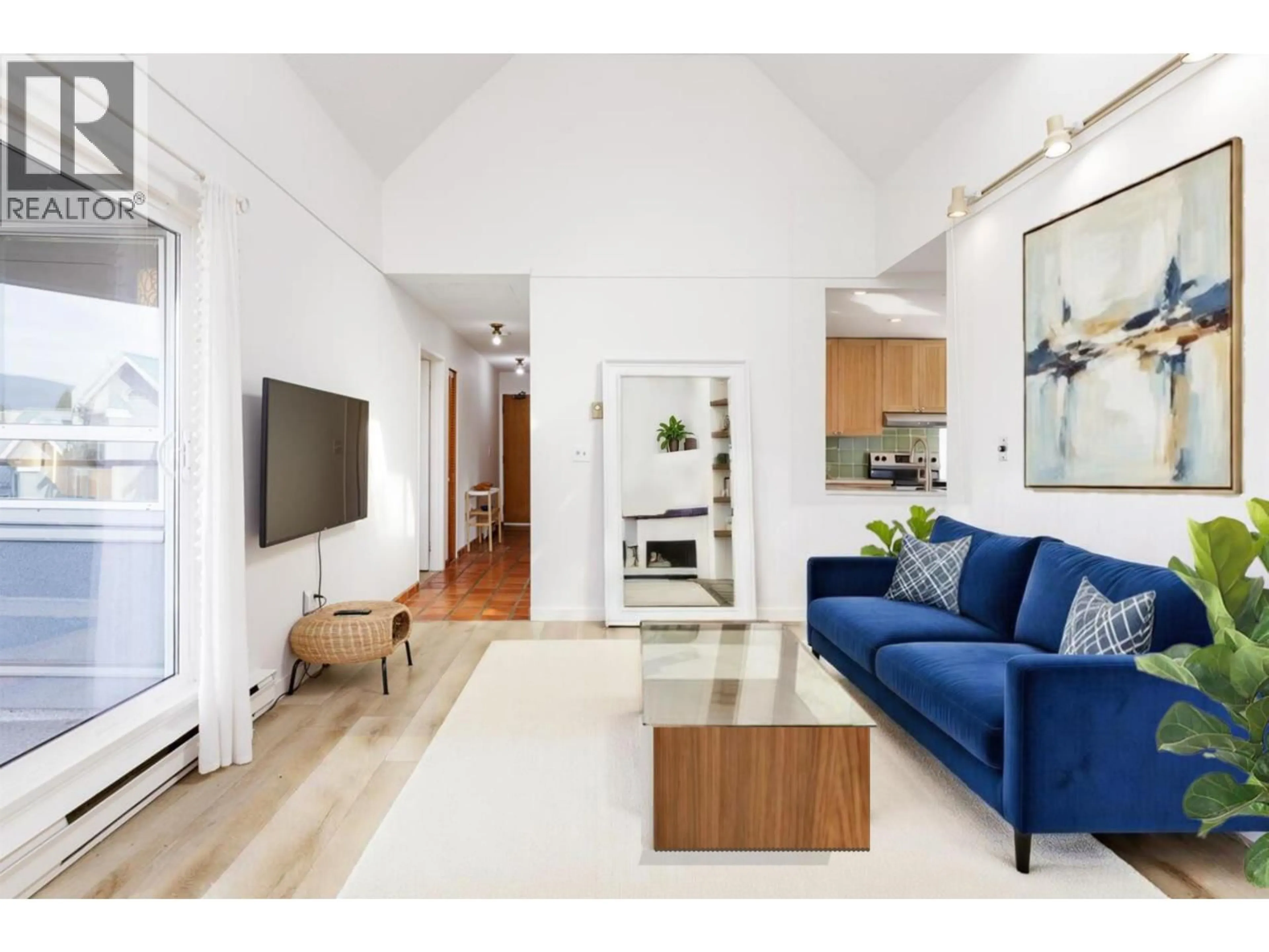 Living room with furniture, unknown for 401 - 1345 4TH AVENUE, Vancouver British Columbia V6H3Y8