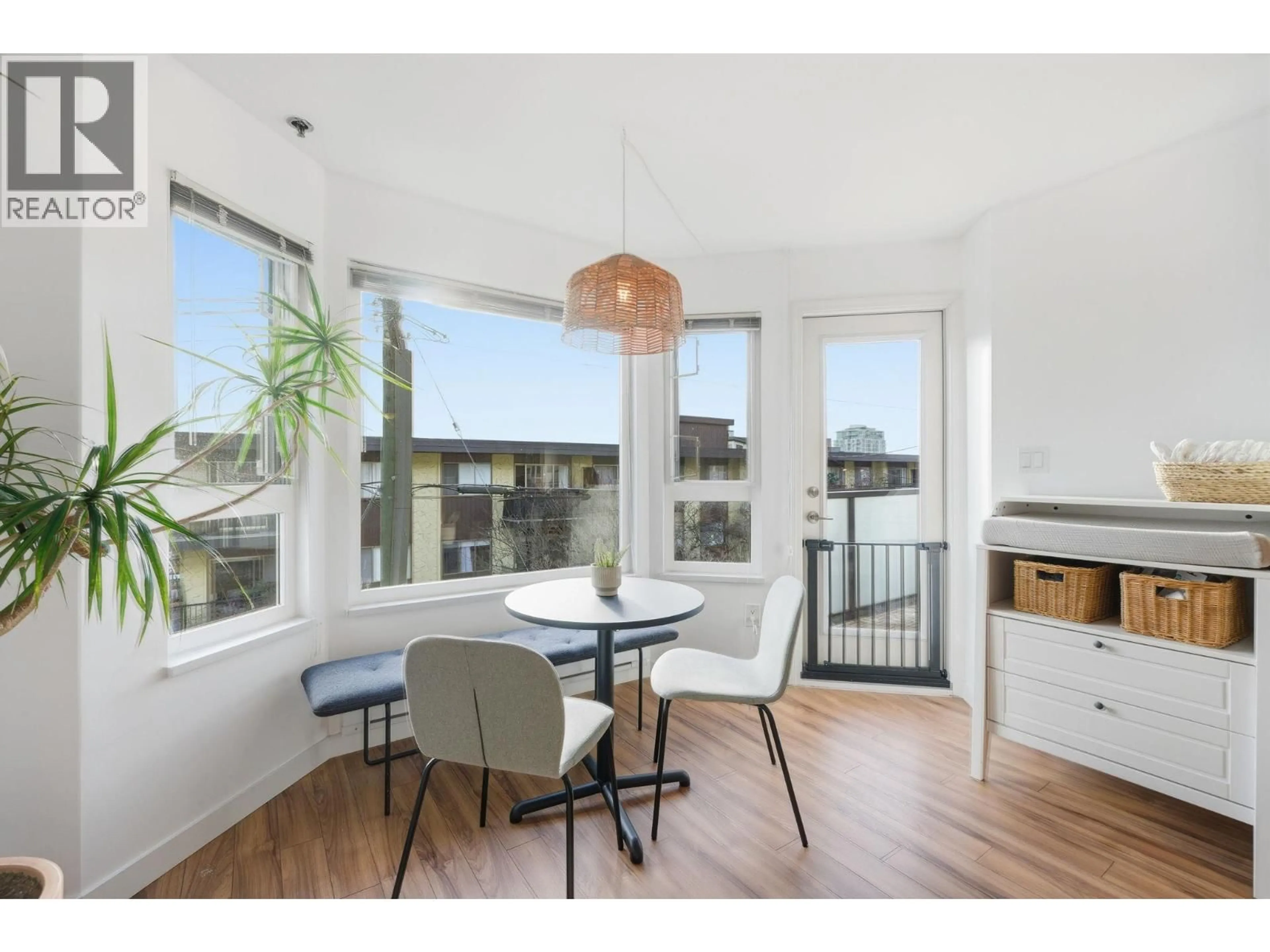 A pic of a room for 204 - 315 3RD STREET, North Vancouver British Columbia V7L1G1