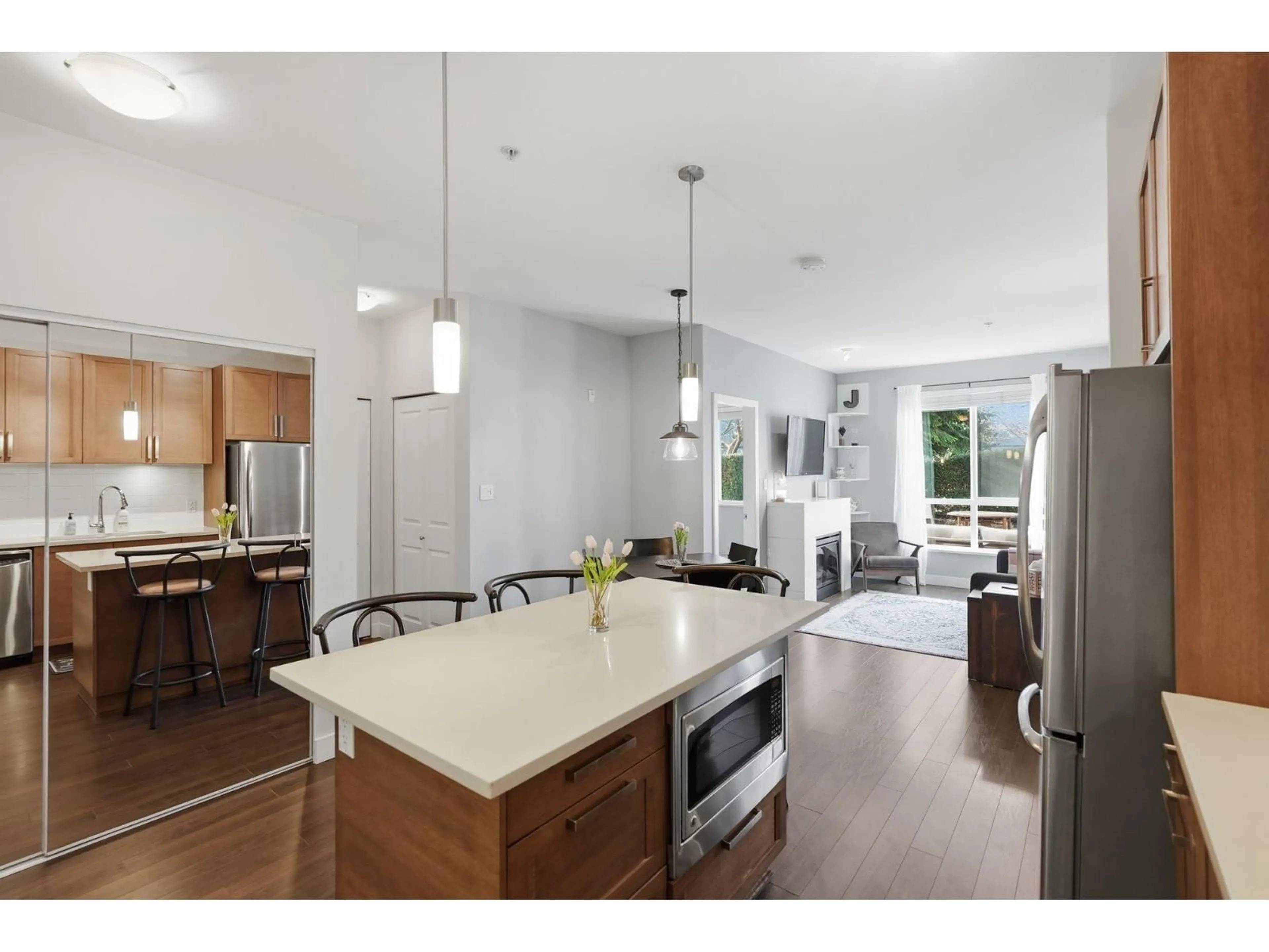Open concept kitchen, unknown for 225 - 15850 26 AVENUE, Surrey British Columbia V3Z2N6