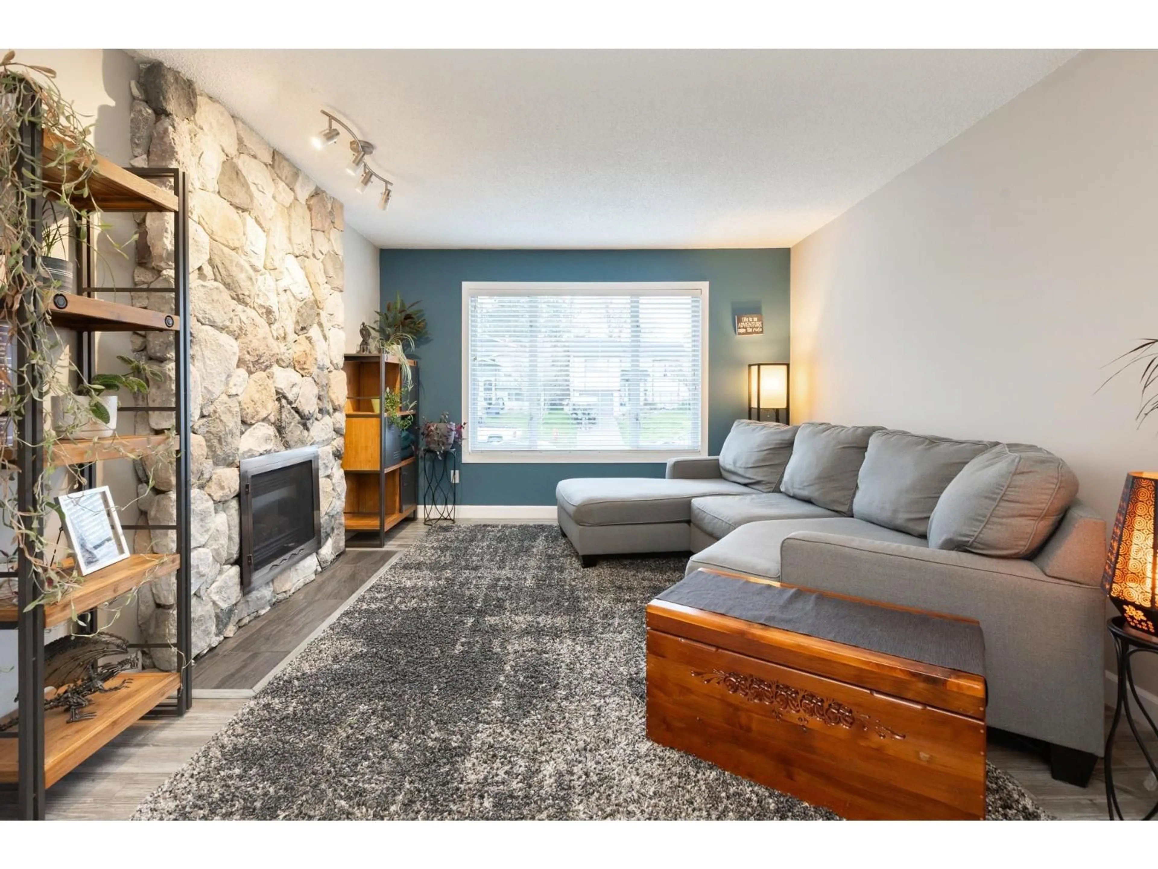 Living room with furniture, unknown for 2373 WAKEFIELD COURT, Langley British Columbia V2Y1E4