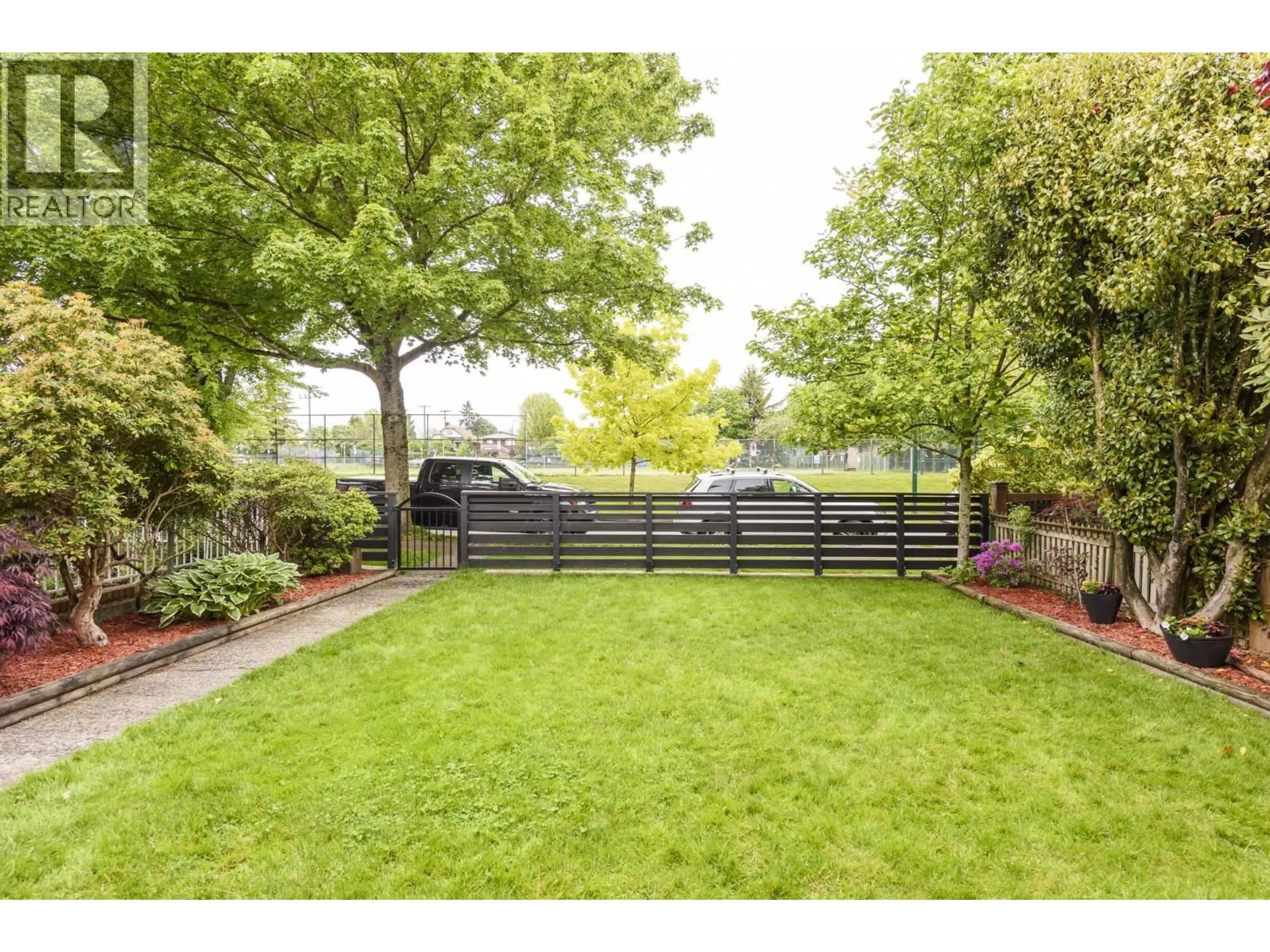 Unknown for 3528 FRANKLIN STREET, Vancouver British Columbia V5K1Y5