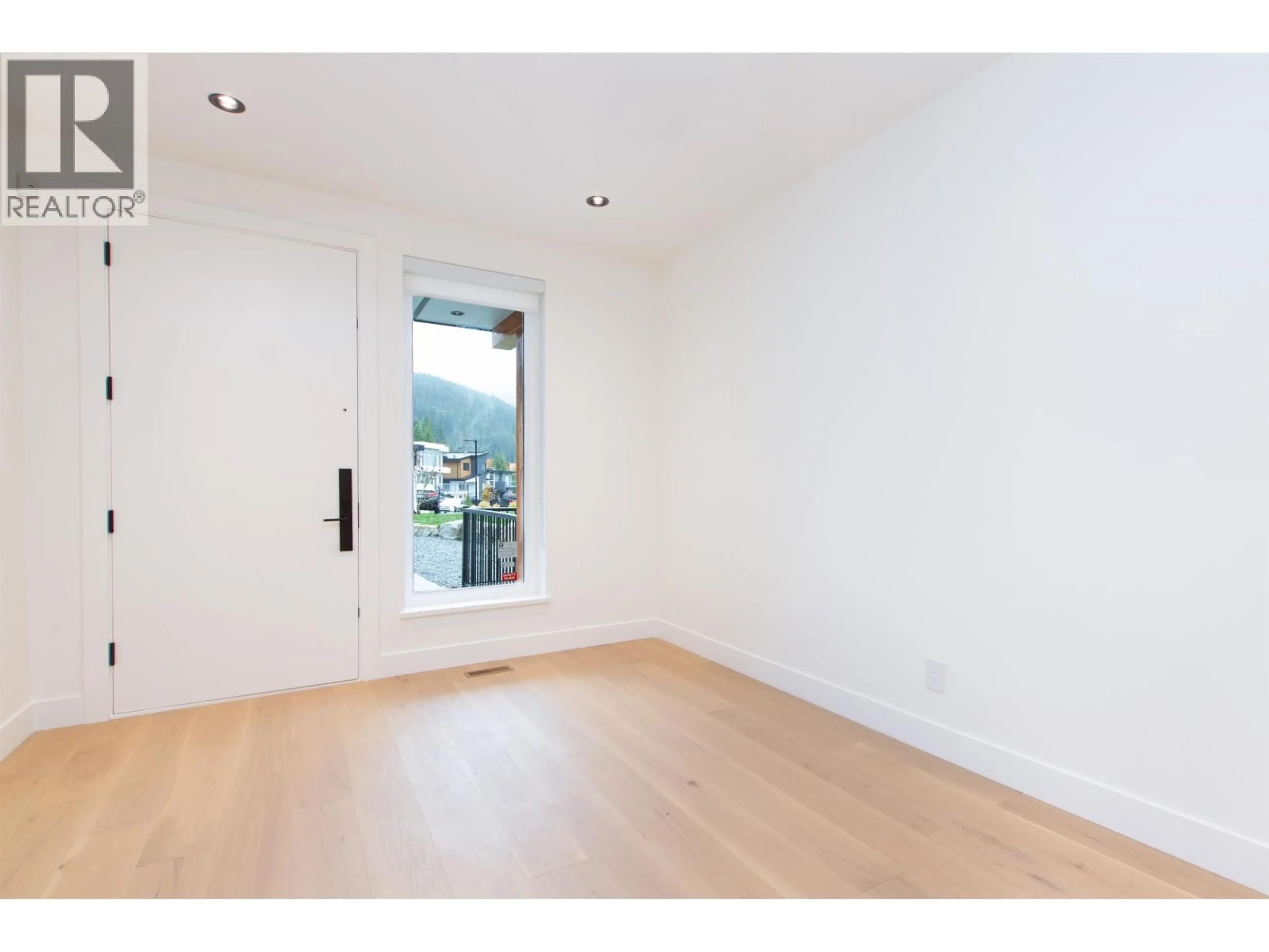 A pic of a room for 39 - 3385 MAMQUAM ROAD, Squamish British Columbia V8B0E3