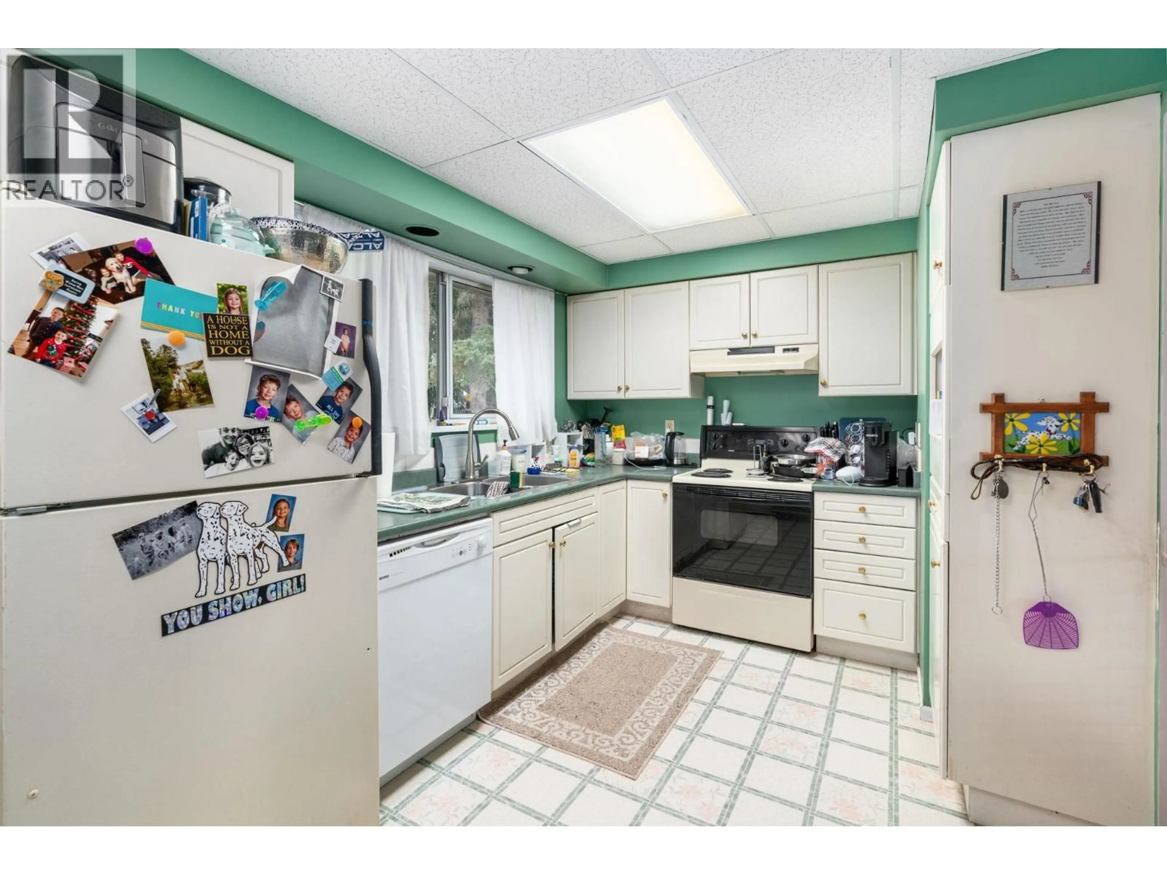 Standard kitchen, unknown for 9580 SEACOTE ROAD, Richmond British Columbia V7A4A1