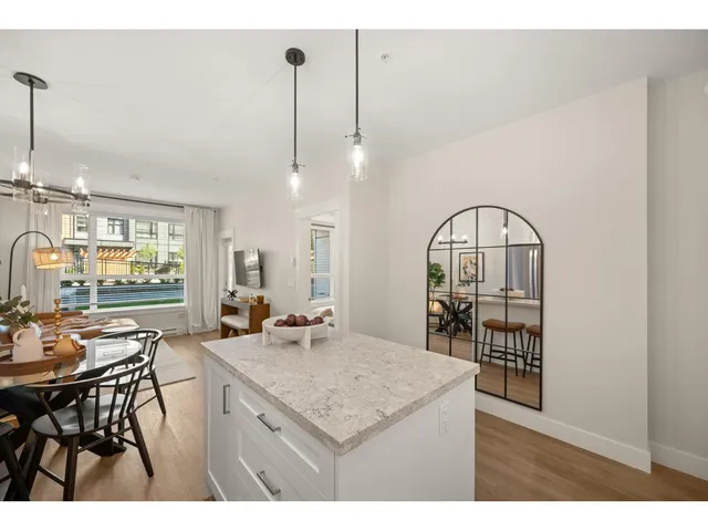 302 - 11063 RAVINE ROAD, Surrey 3