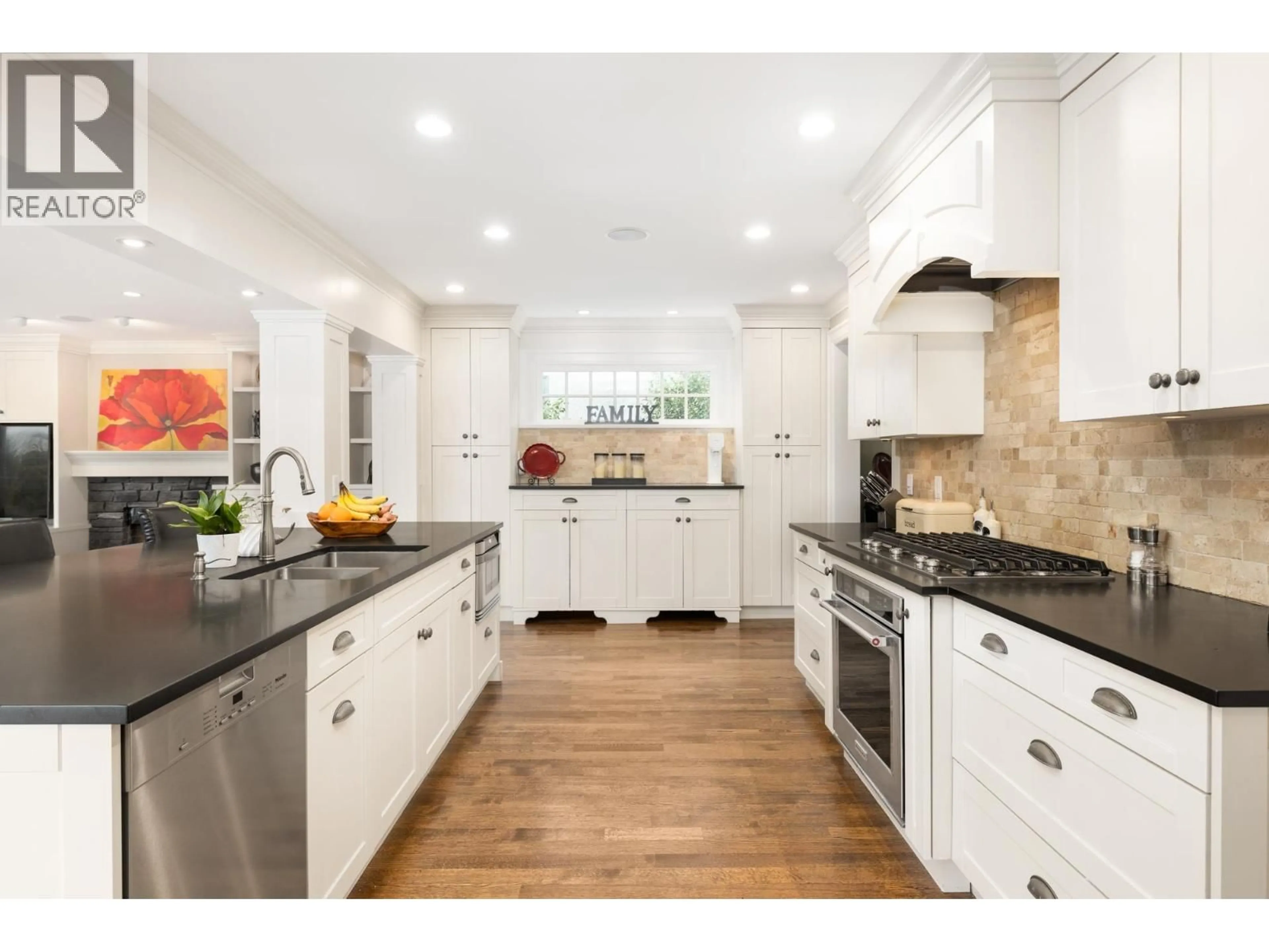 Open concept kitchen, unknown for 1470 HAYWOOD AVENUE, West Vancouver British Columbia V7T1V6