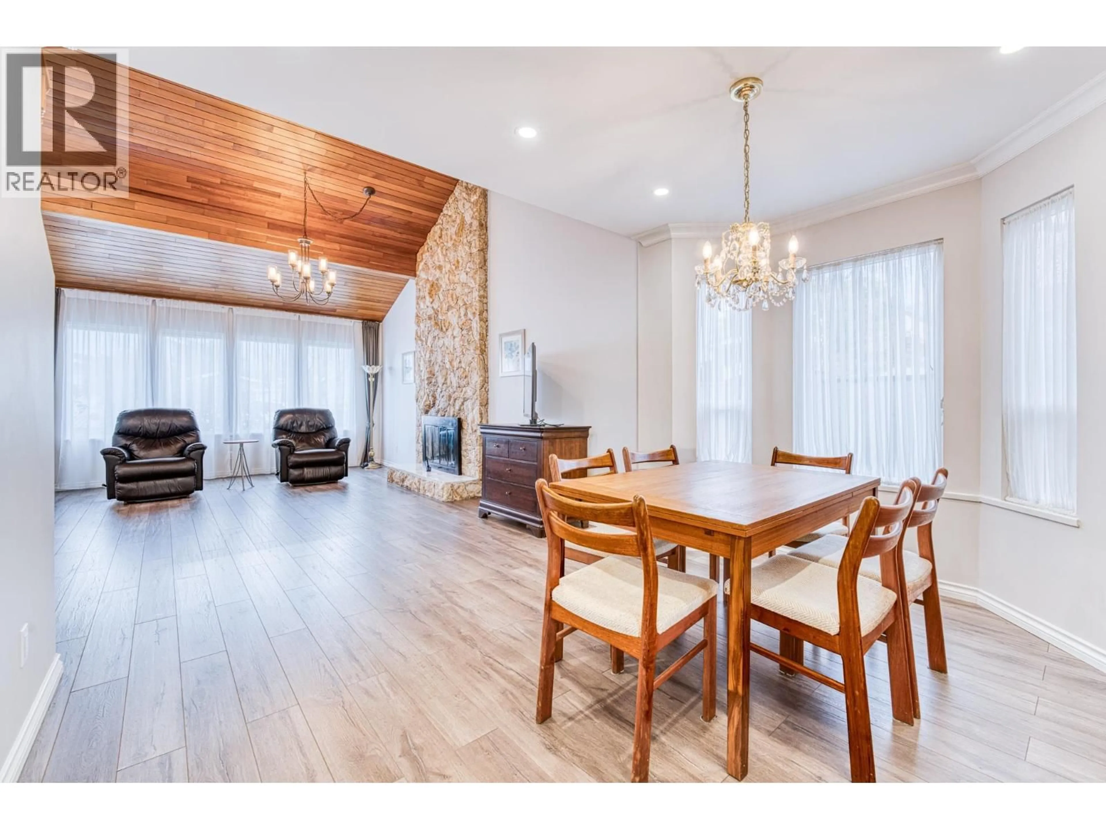Dining room, wood/laminate floor for 10420 TRURO DRIVE, Richmond British Columbia V7E5B4