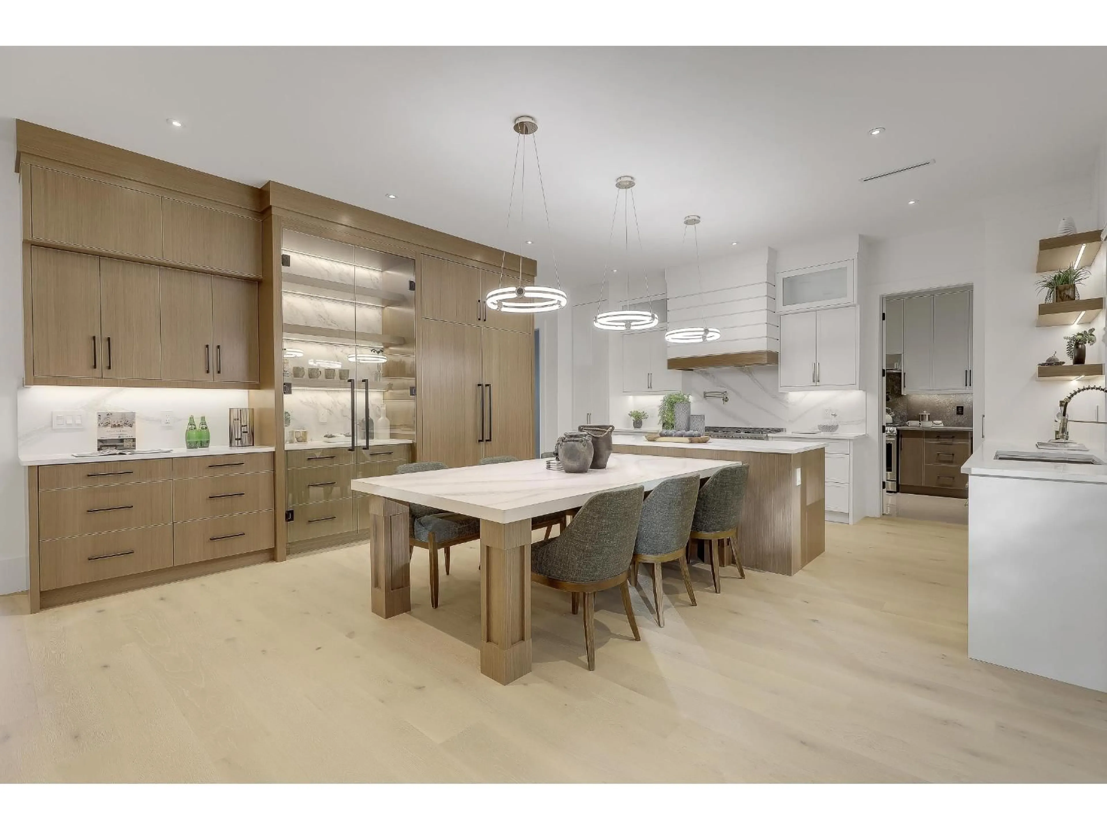 Open concept kitchen, unknown for 19704 31A AVENUE, Langley British Columbia V2Z0B2