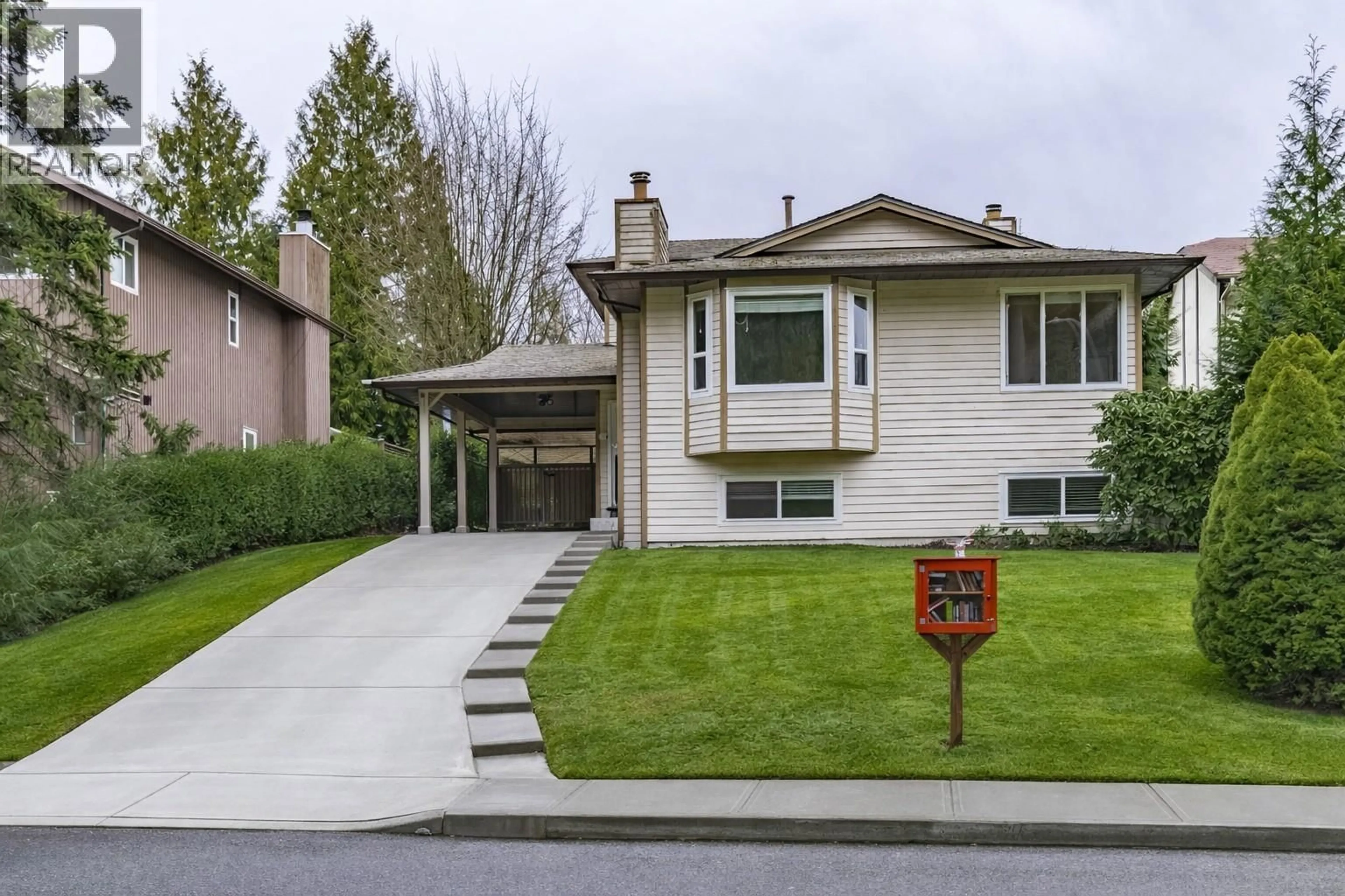 Home with vinyl exterior material, street for 1265 LYNWOOD AVENUE, Port Coquitlam British Columbia V3B6H1