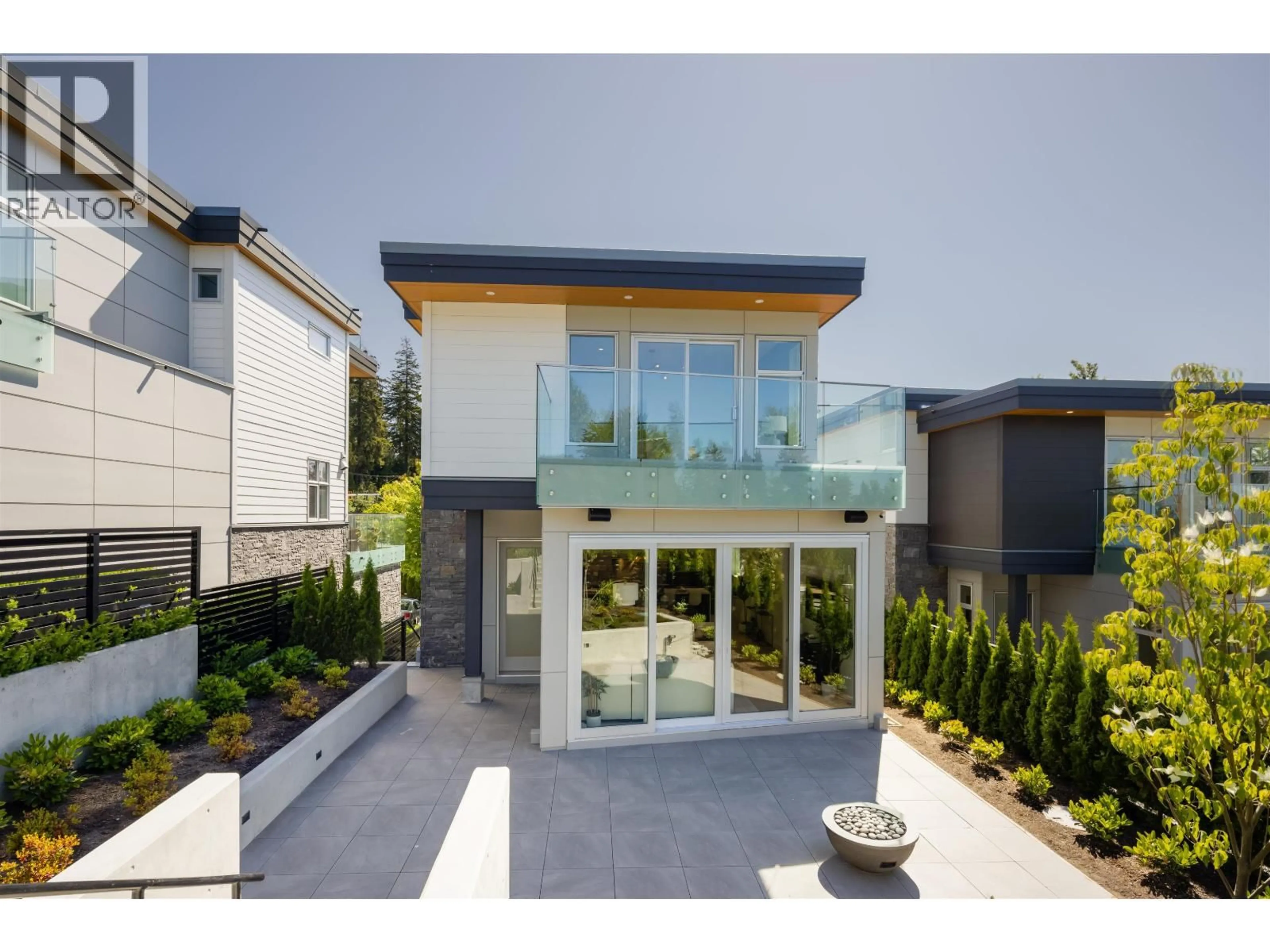 Unknown for 592 ARTHUR ERICKSON PLACE, West Vancouver British Columbia V7T1J1