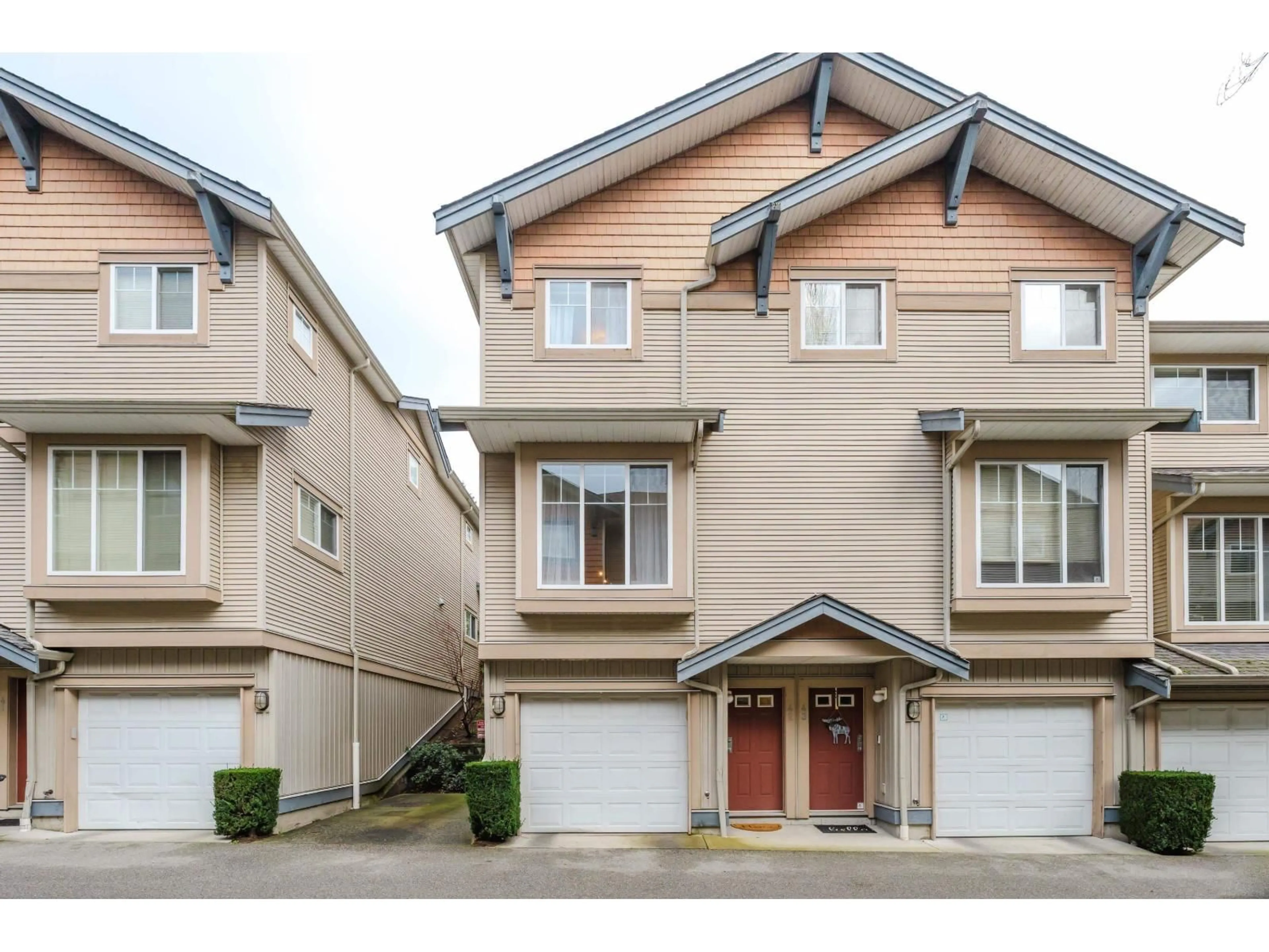 Home with vinyl exterior material, street for 42 - 5839 PANORAMA DRIVE, Surrey British Columbia V3S0P4