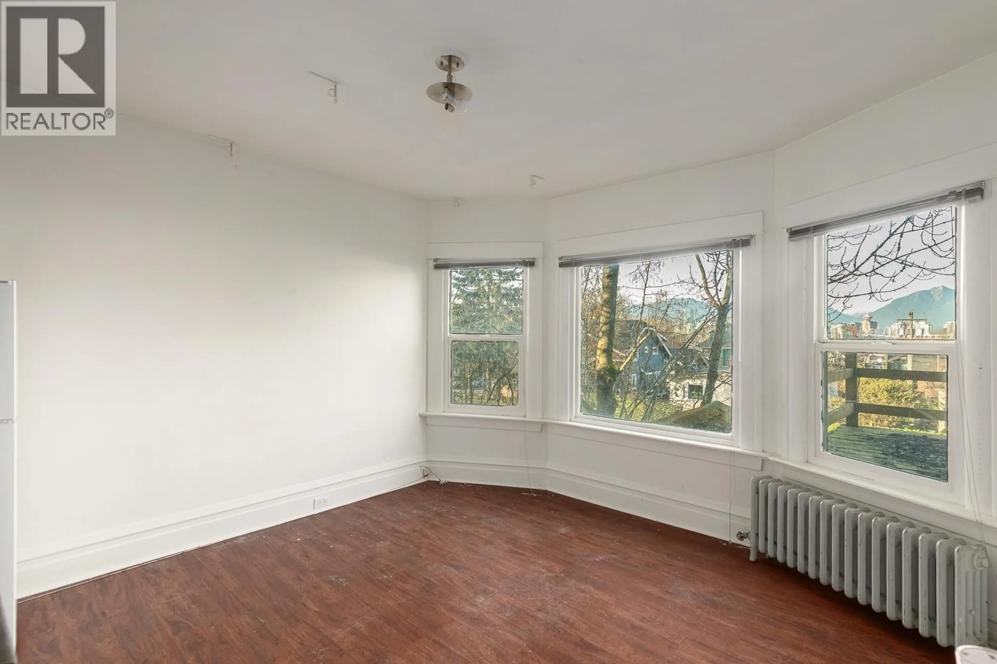 A pic of a room for 236 12TH AVENUE, Vancouver British Columbia V5Y1T8