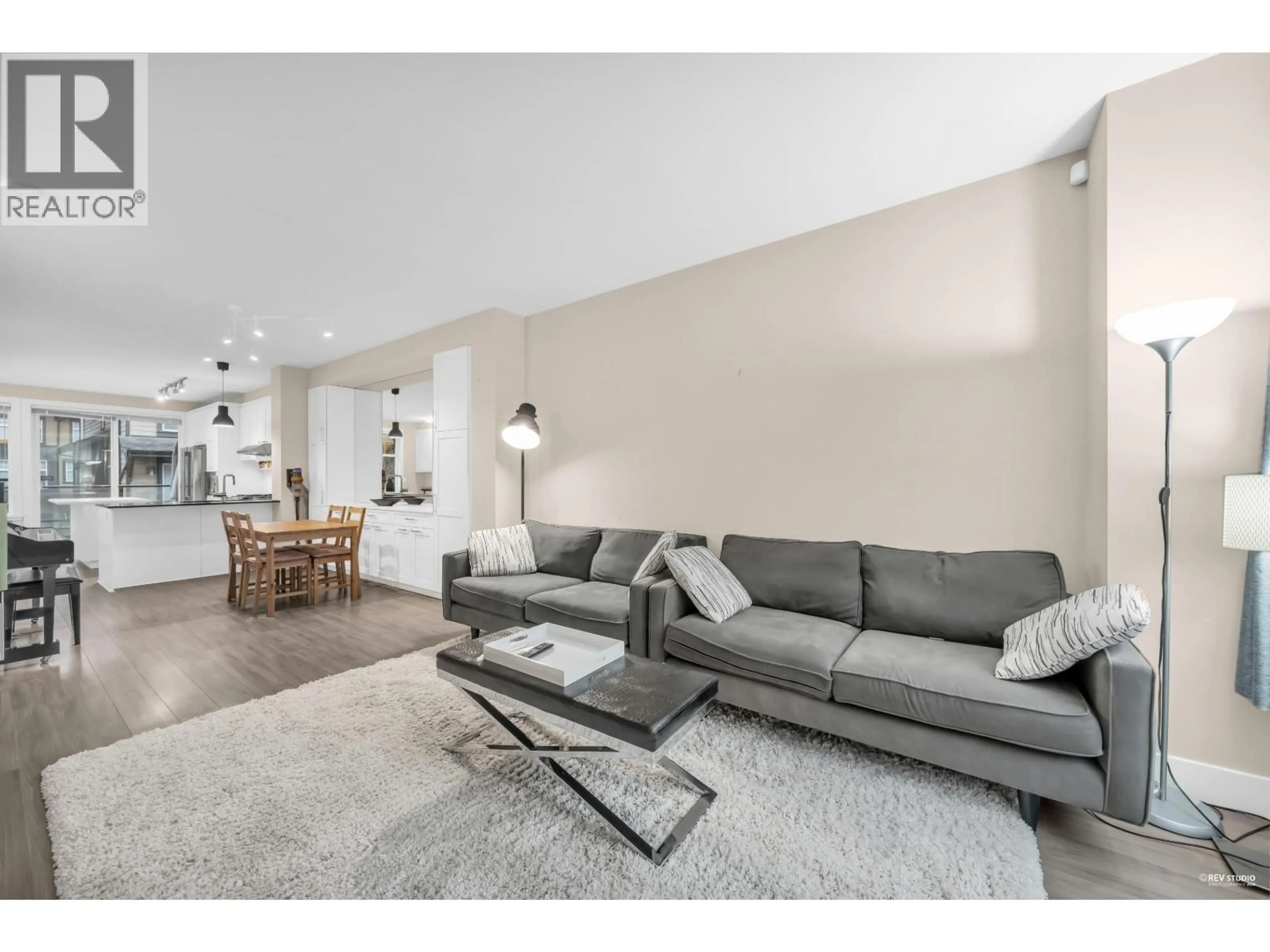 Living room with furniture, unknown for 26 - 6088 BERESFORD STREET, Burnaby British Columbia V5J0G2