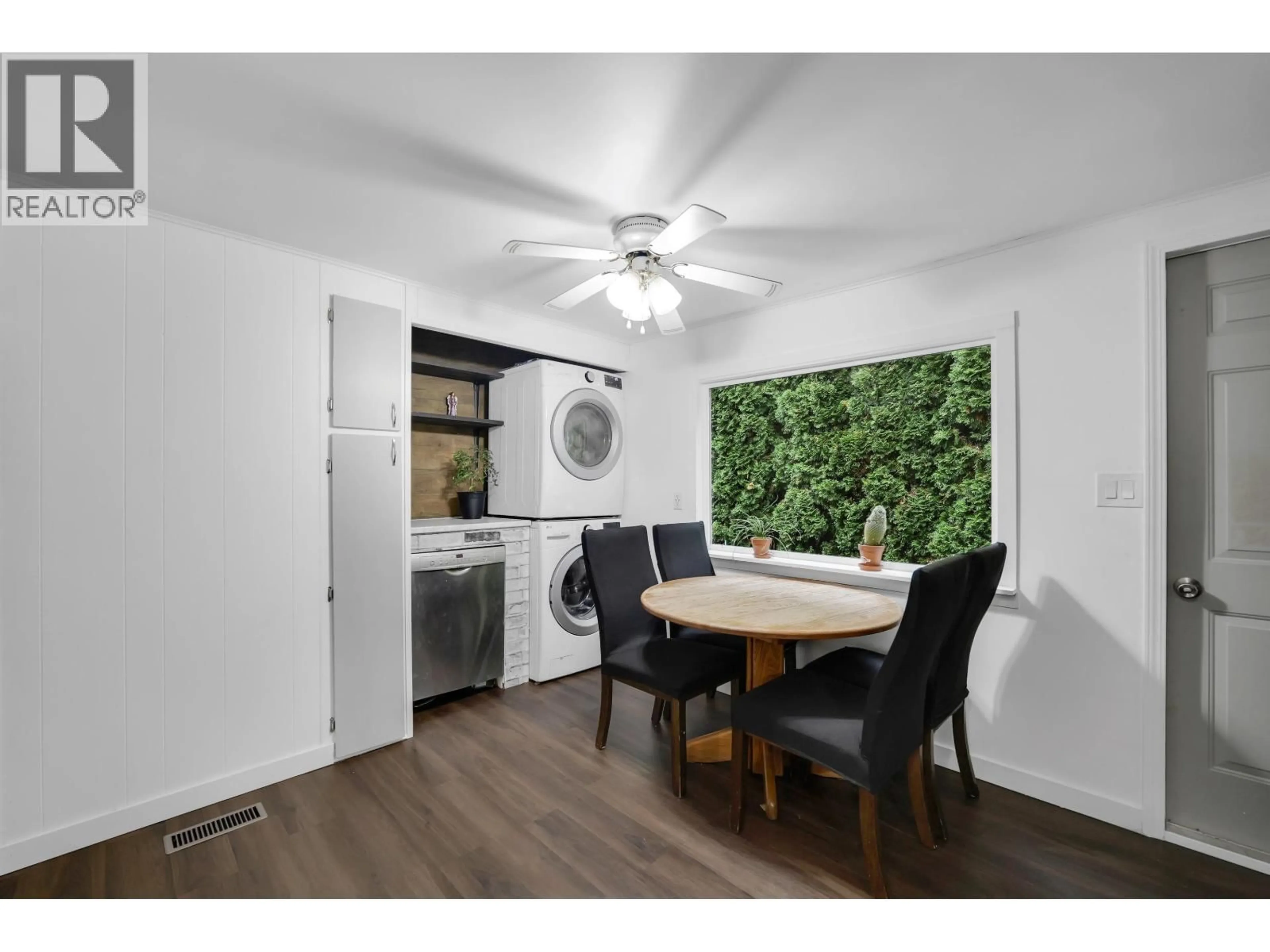 A pic of a room for 8 - 39884 GOVERNMENT ROAD, Squamish British Columbia V8B0B1