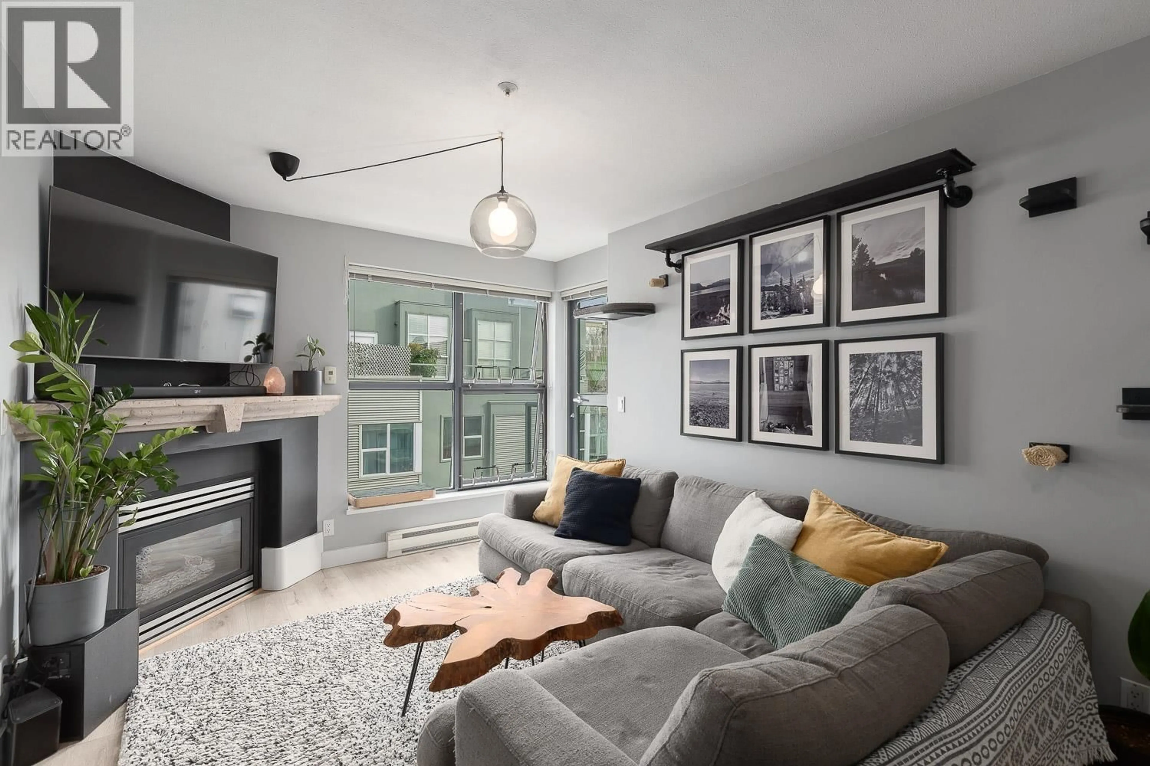 Living room with furniture, unknown for 405 - 2688 VINE STREET, Vancouver British Columbia V6K4T6