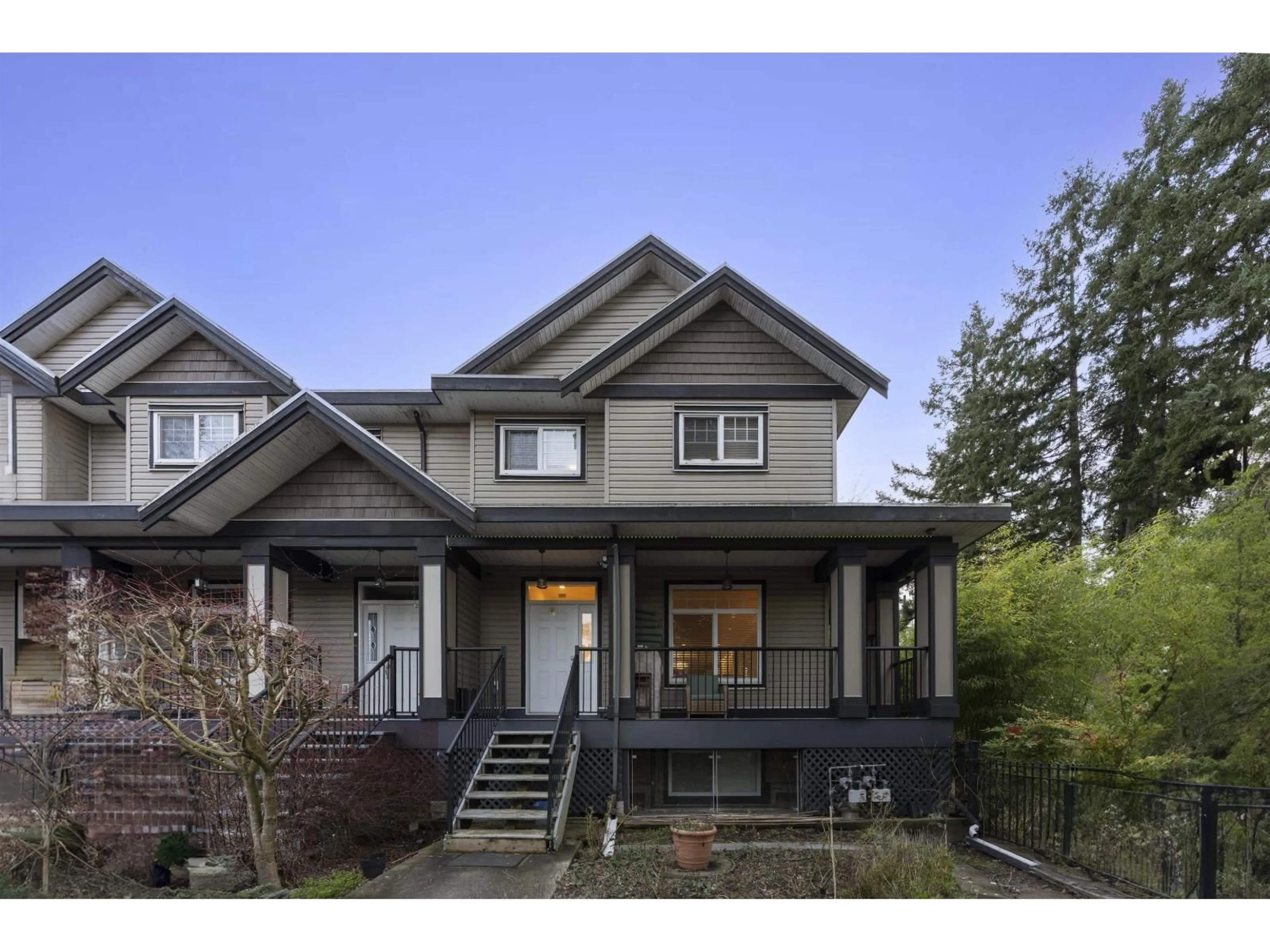 Home with vinyl exterior material, street for 9347 122 STREET, Surrey British Columbia V3V4L7