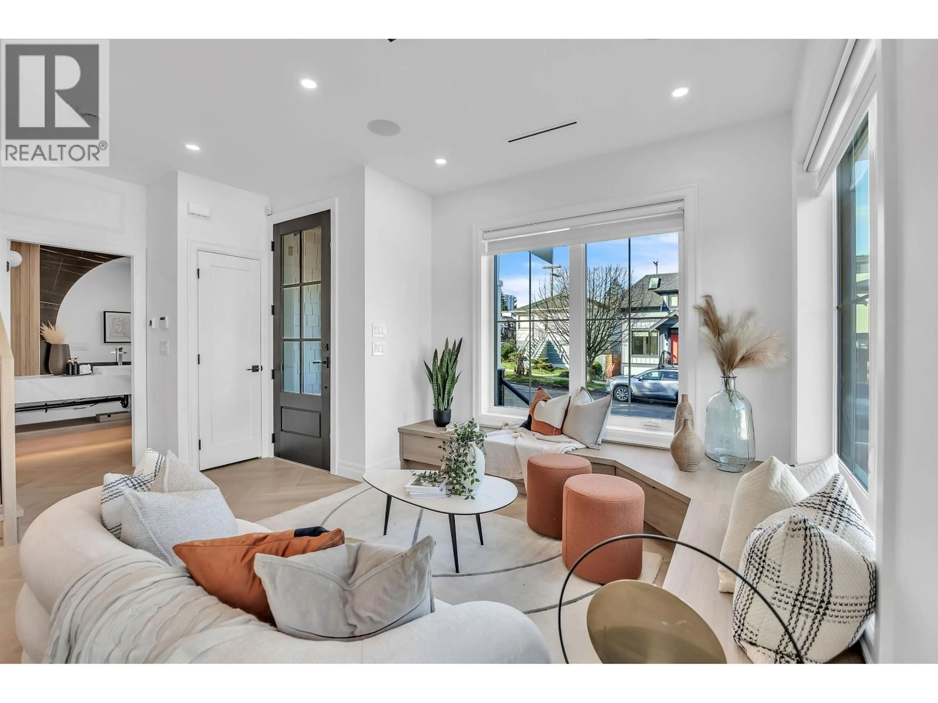 Living room with furniture, unknown for 3526 LAKEWOOD STREET, Vancouver British Columbia V5N2L5