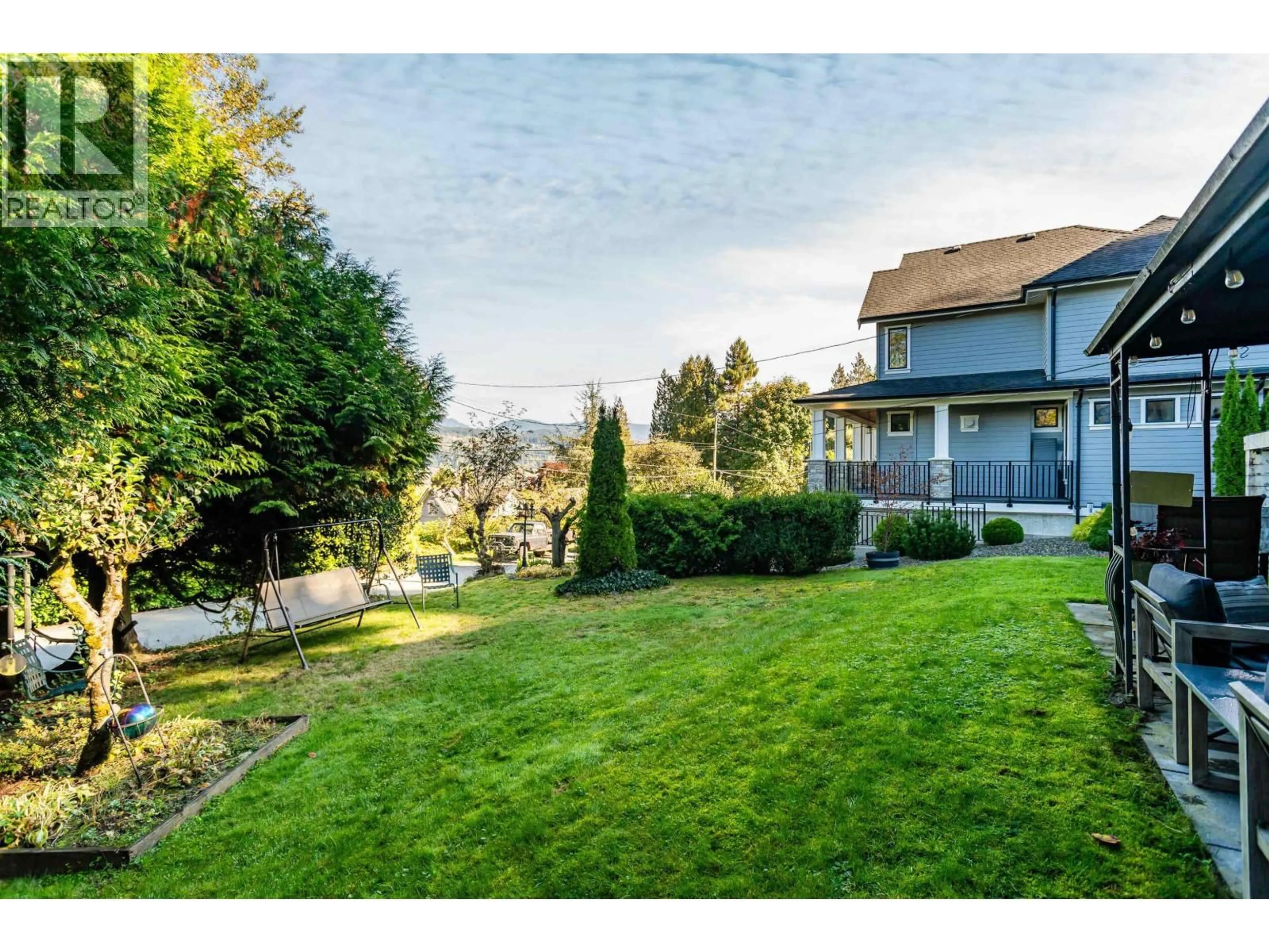 A pic from outside/outdoor area/front of a property/back of a property/a pic from drone, water/lake/river/ocean view for 2210 HOPE STREET, Port Moody British Columbia V3H3E4