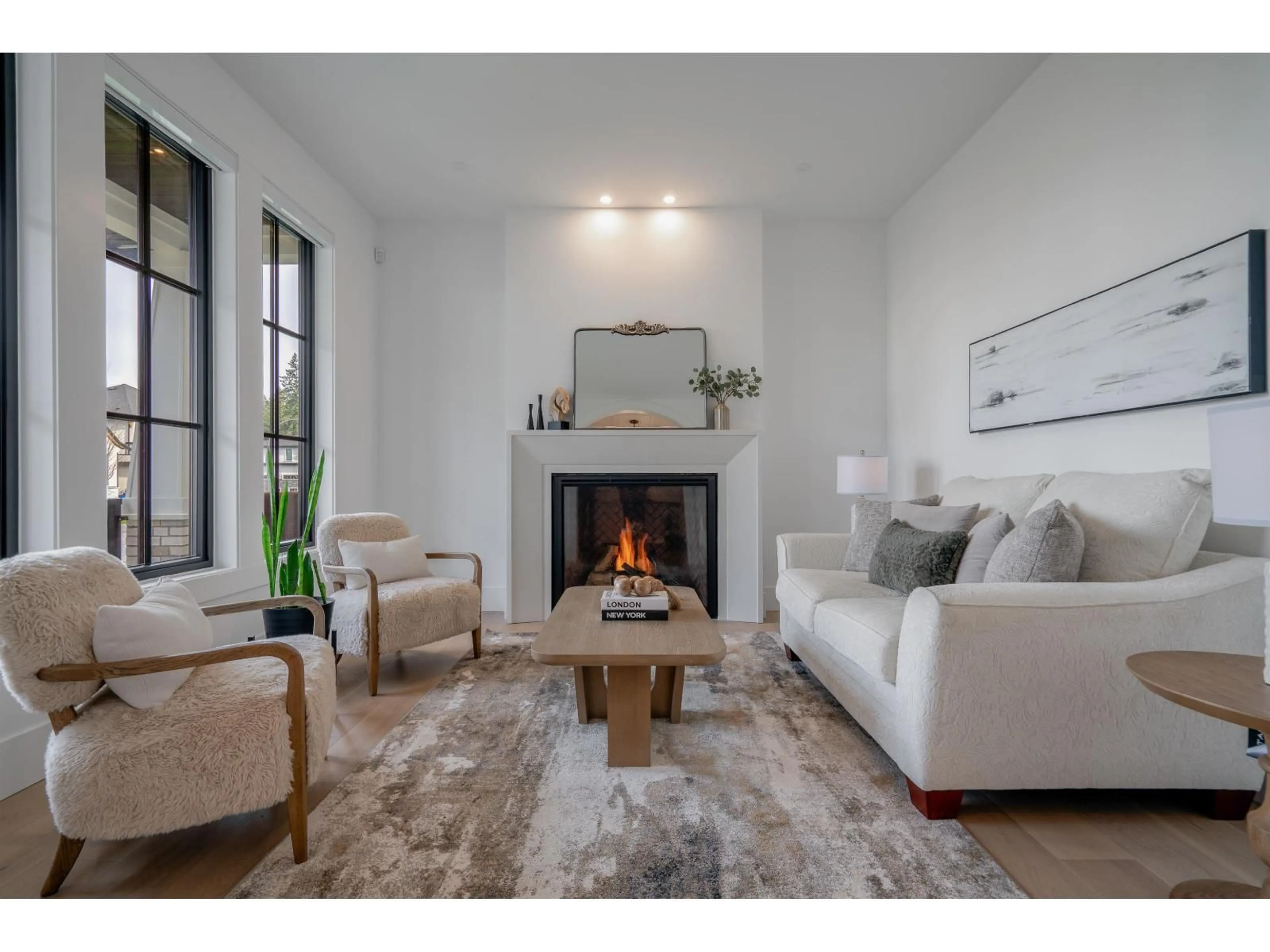 Living room with furniture, unknown for 19664 31A AVENUE, Langley British Columbia V2Z0B2