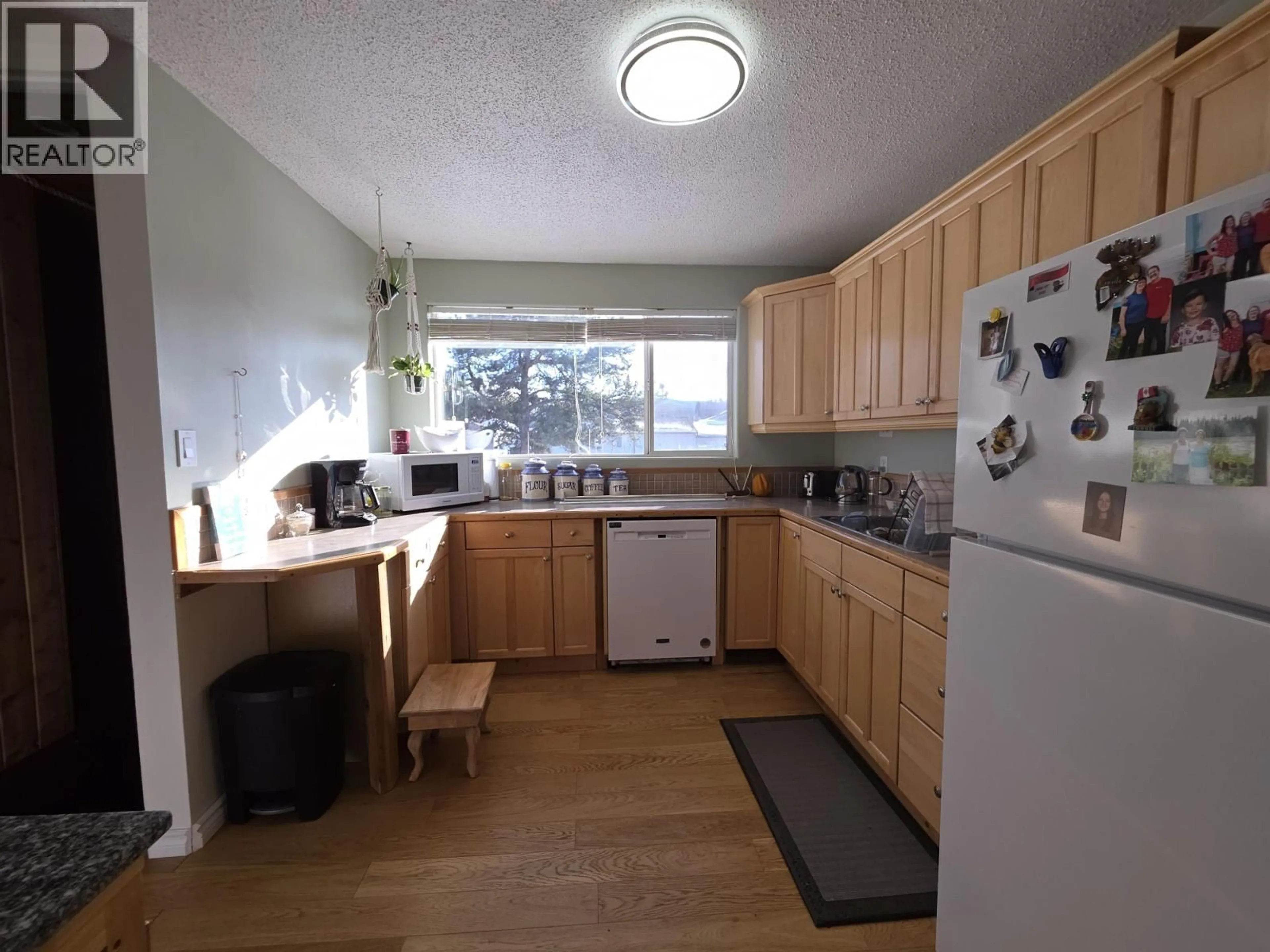 Standard kitchen, unknown for 430 CHILAKO CRESCENT, Fraser Lake British Columbia V0J1S0