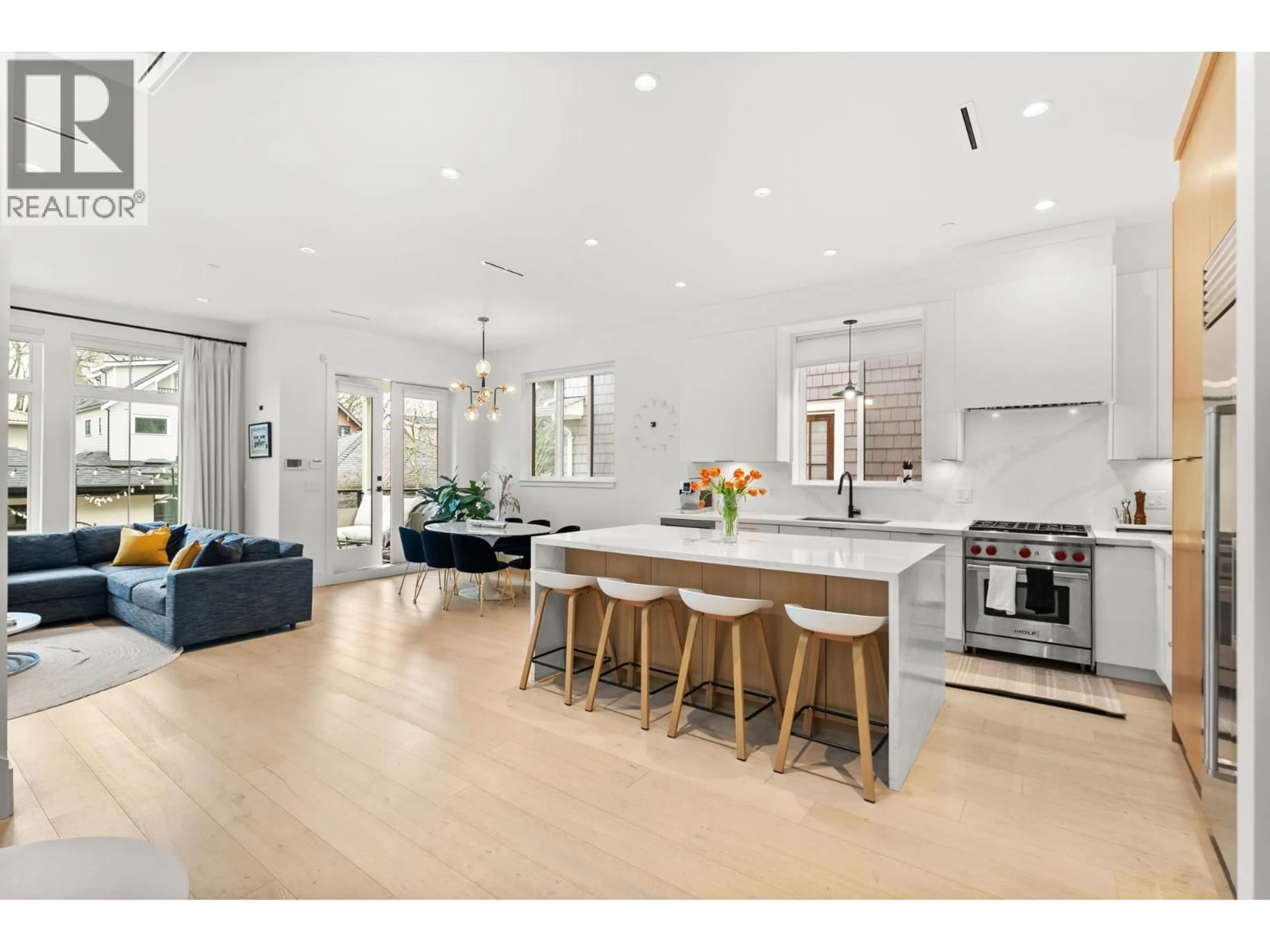 Open concept kitchen, ceramic/tile floor for 3123 16TH AVENUE, Vancouver British Columbia V6K3C9